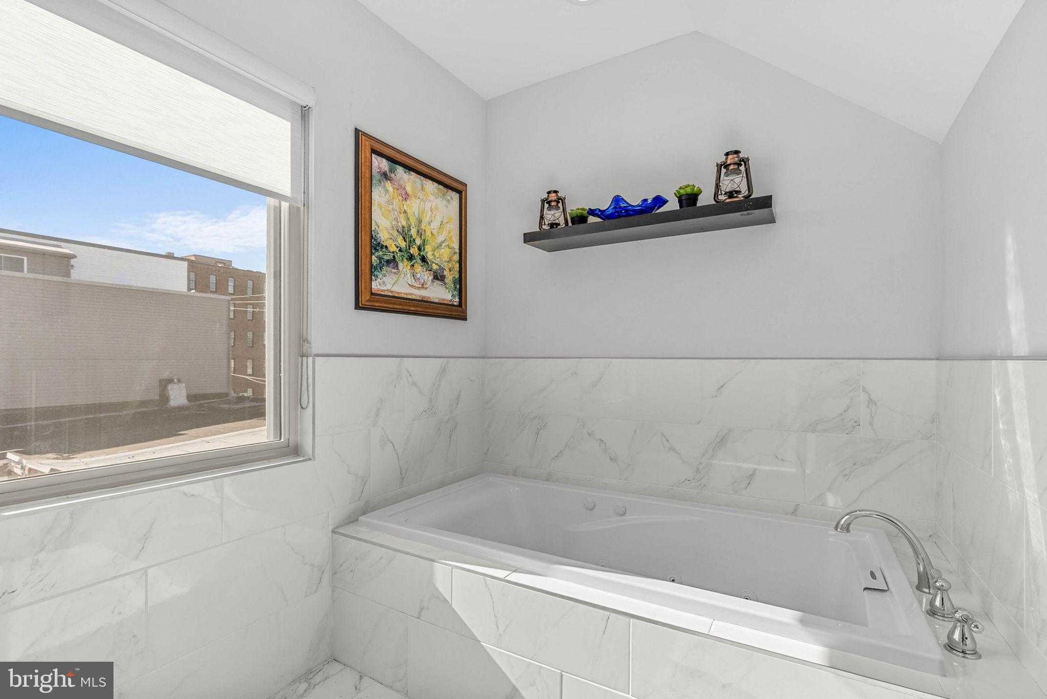 1904 E Cumberland St photo 39