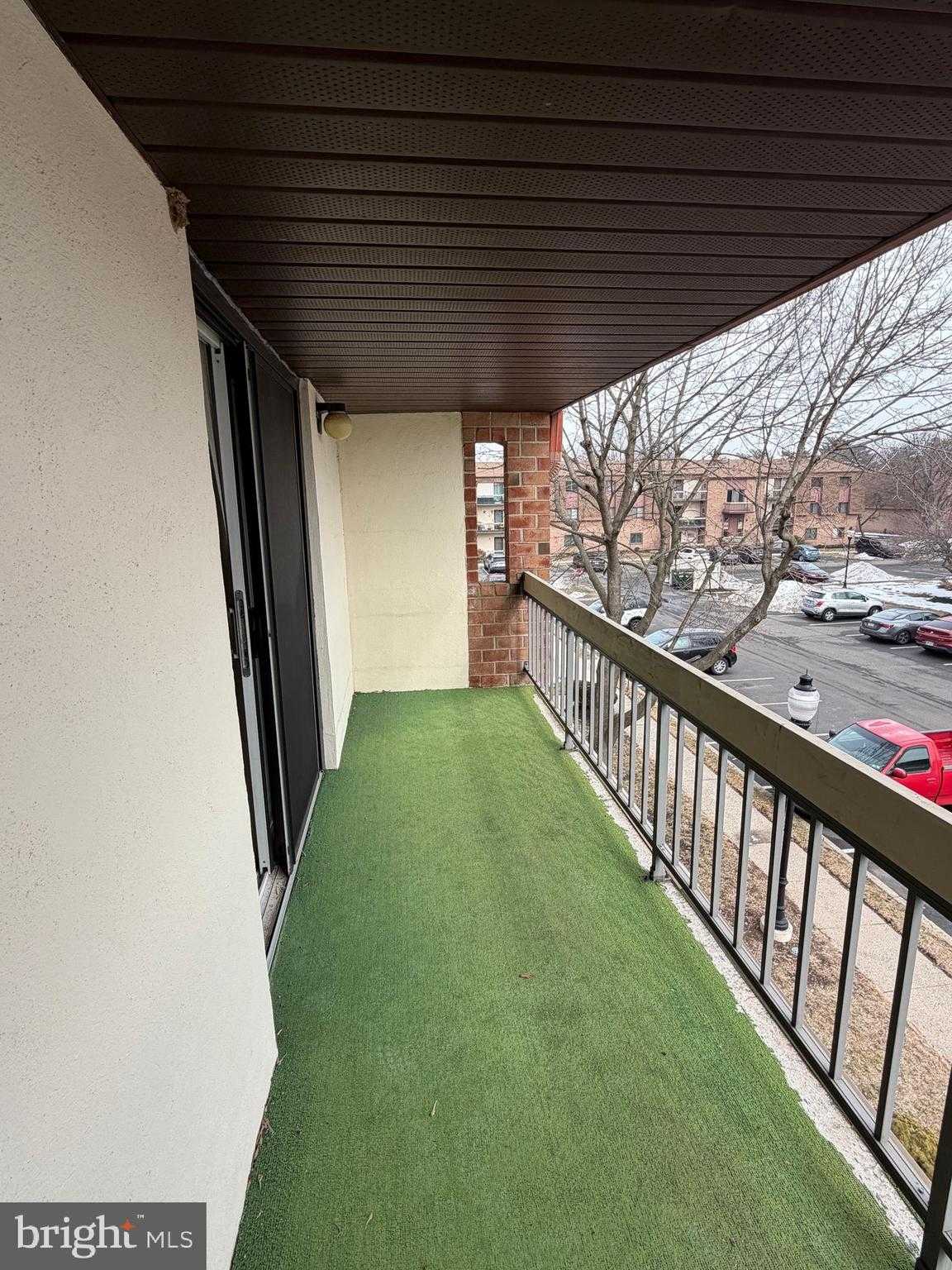 67203 Delaire Landing Rd # 203 photo 7