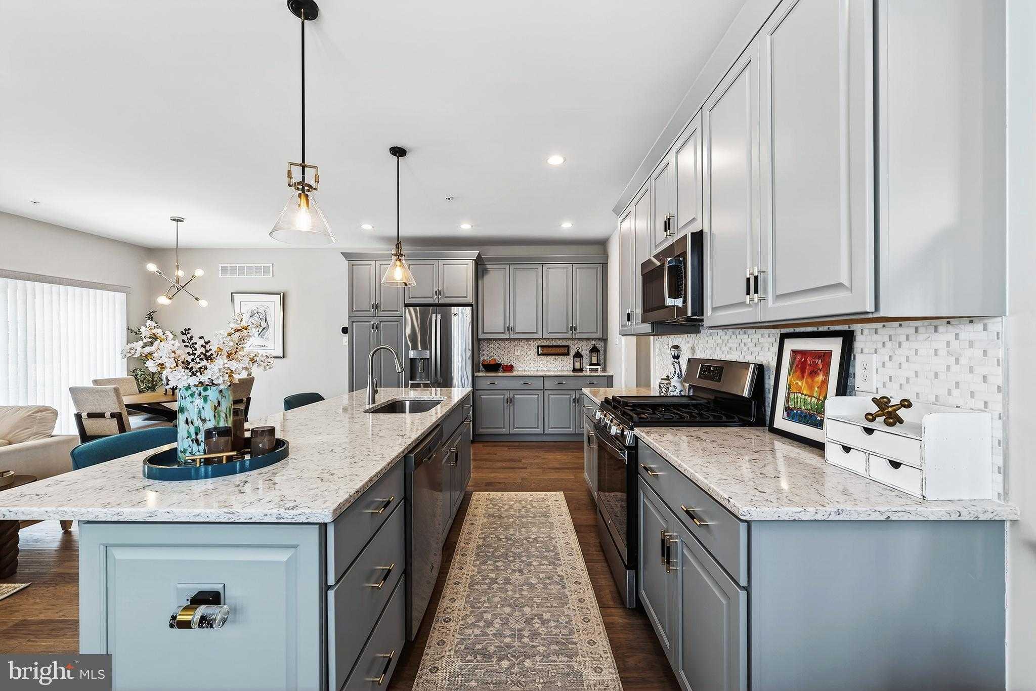 323 Ridgewood Dr photo 5