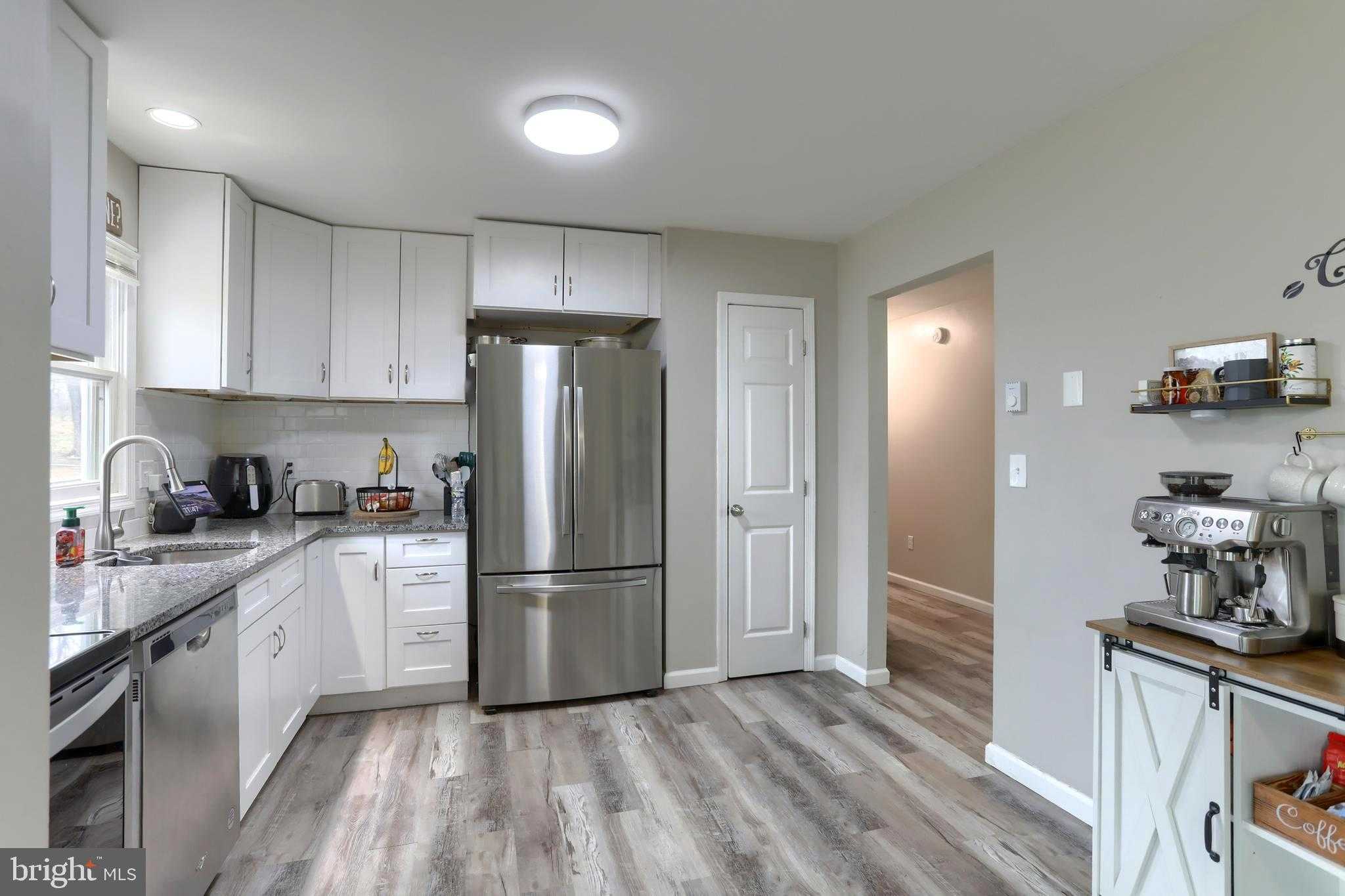 447 Beagle Rd photo 15