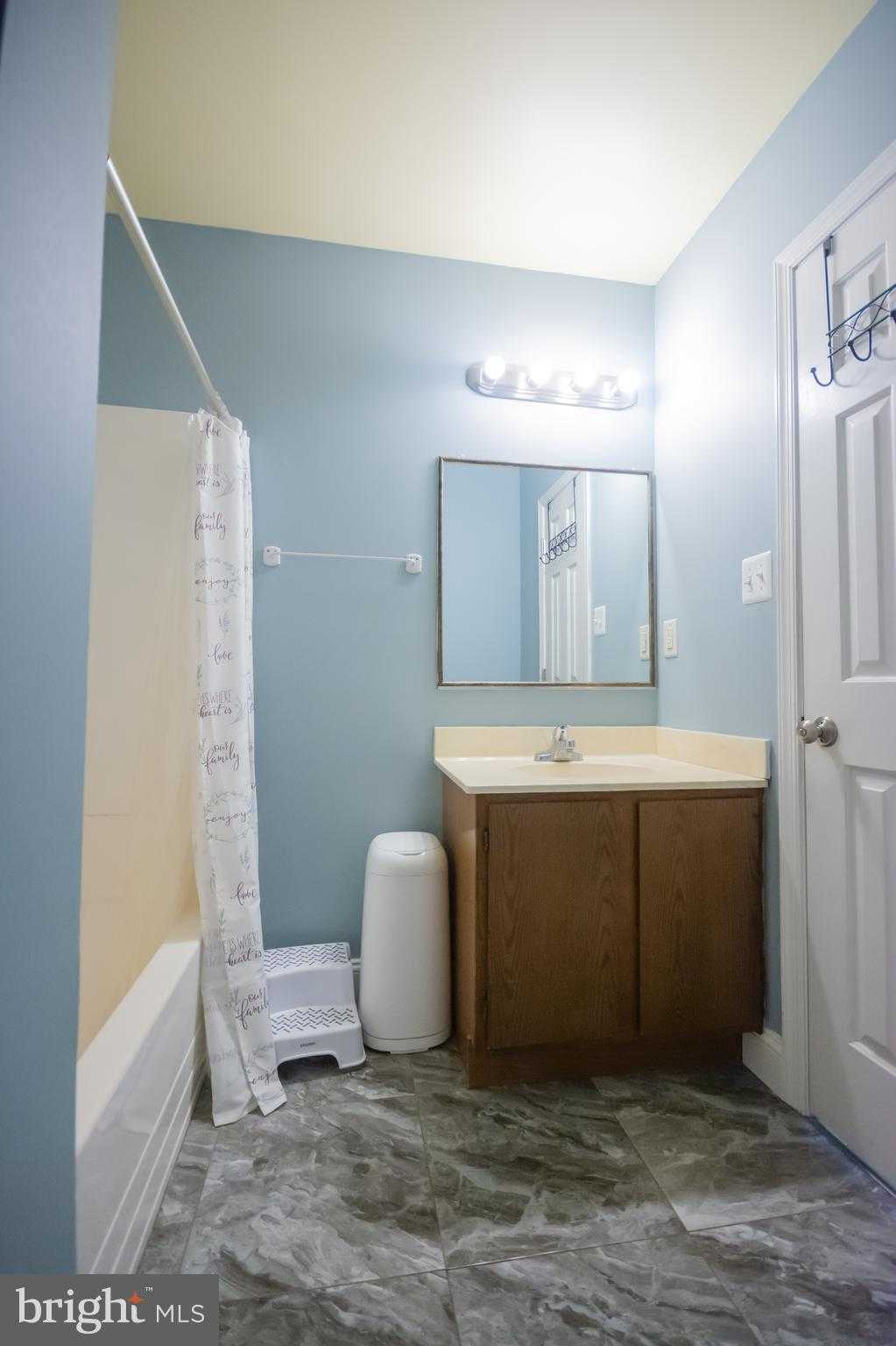 6867 Maplewood Dr photo 39