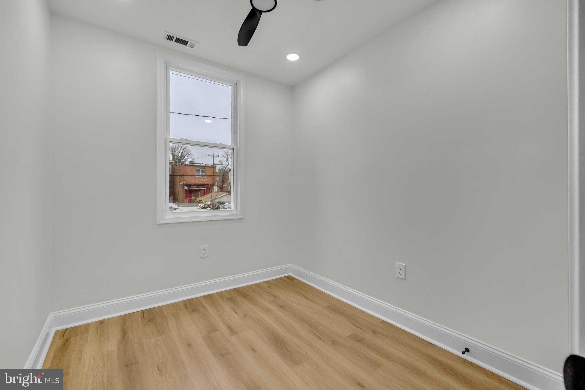 2632 Garrett Ave photo 17