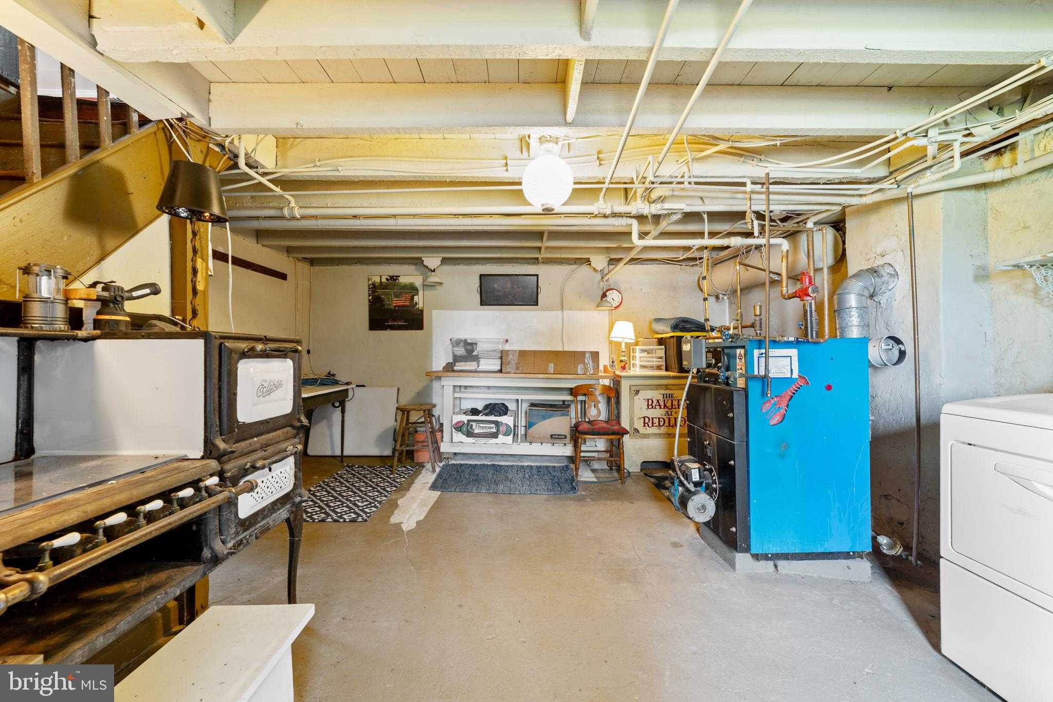 327 E Street Rd photo 33