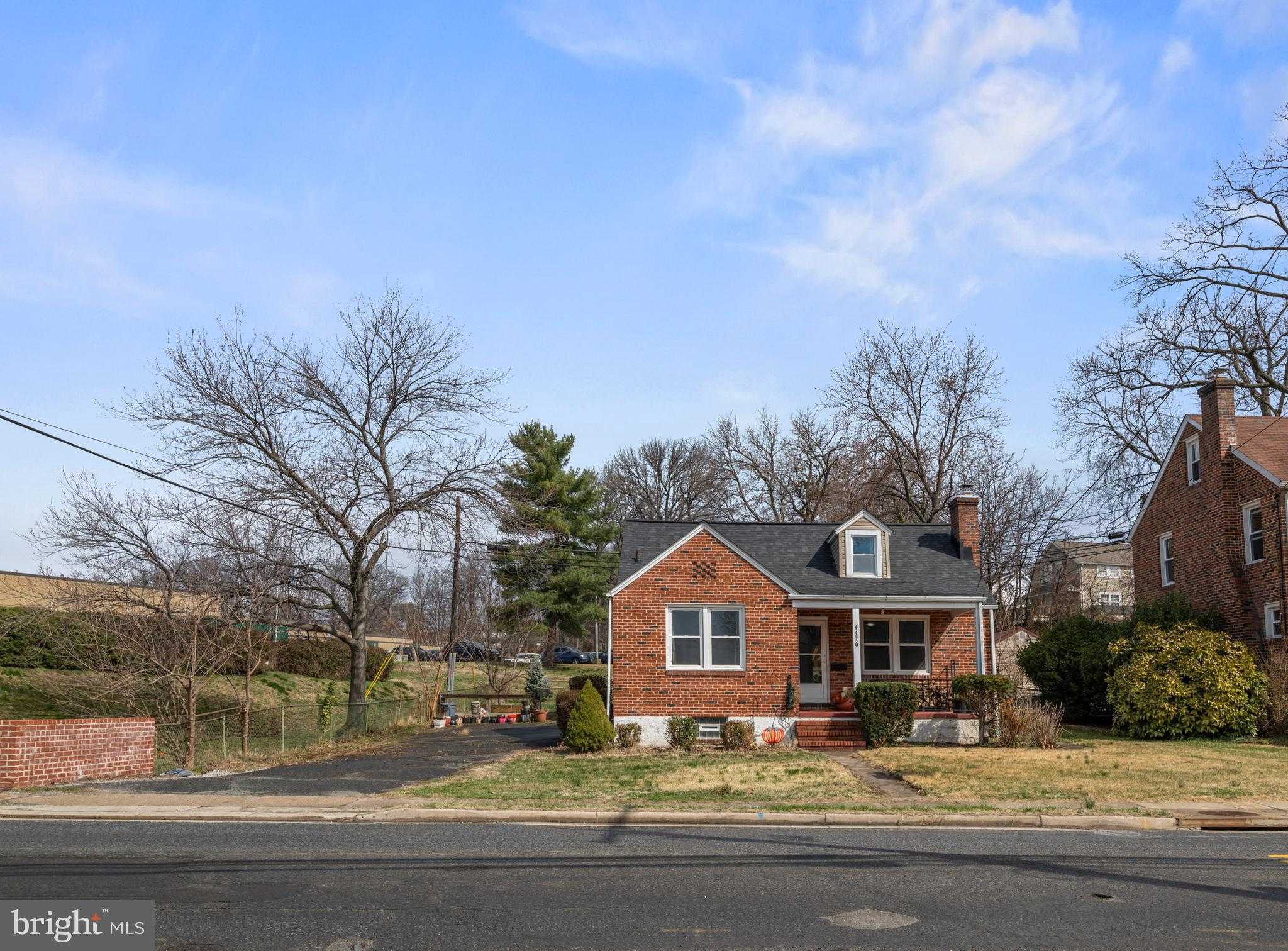 4416 Fullerton Ave photo 62