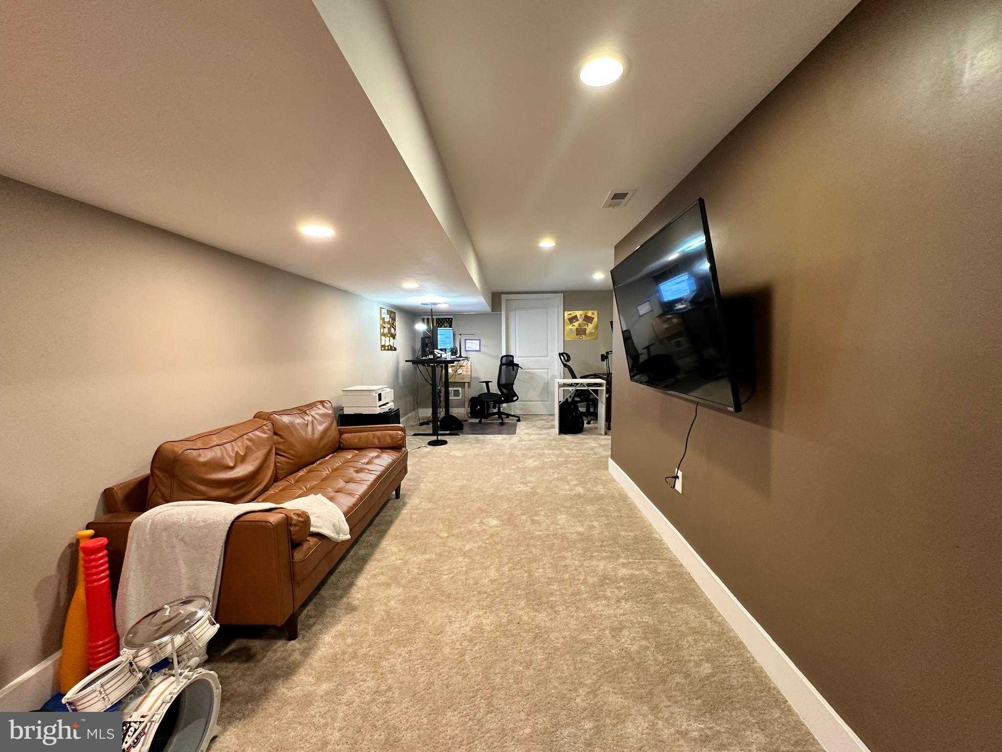 822 Harlem Ave photo 52