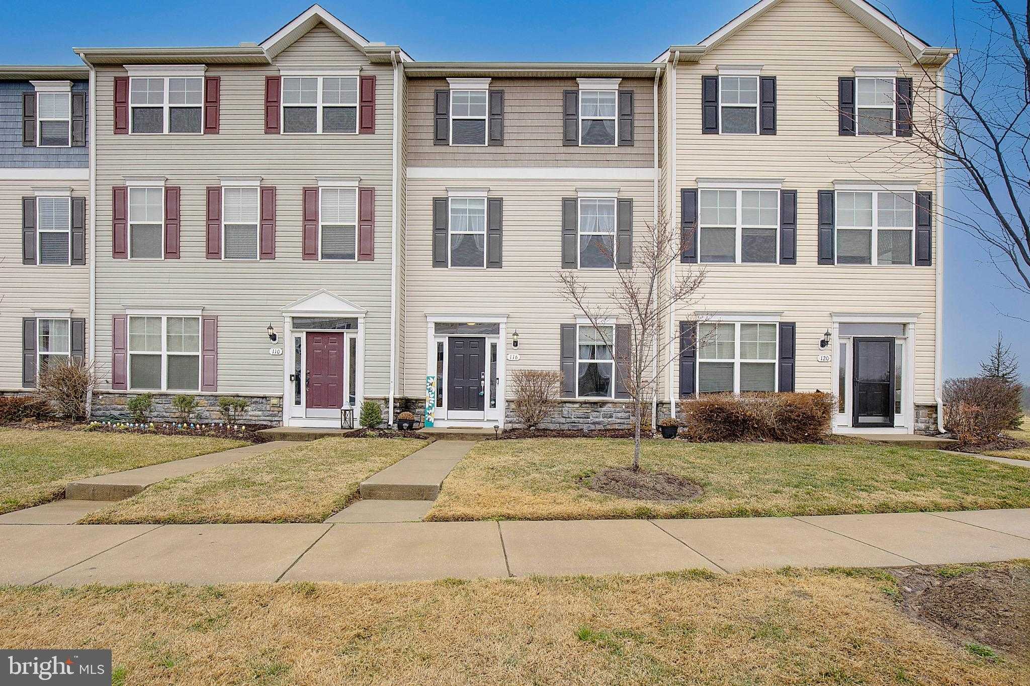 116 Anthony Ln photo 2