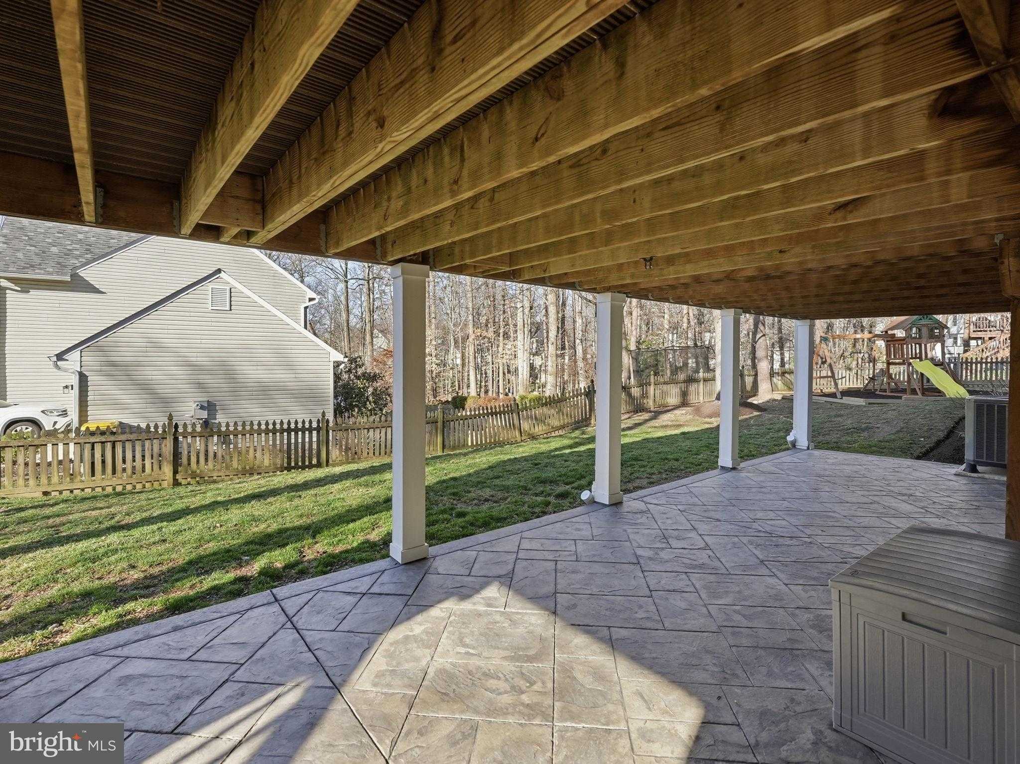 9115 Northedge Dr photo 8