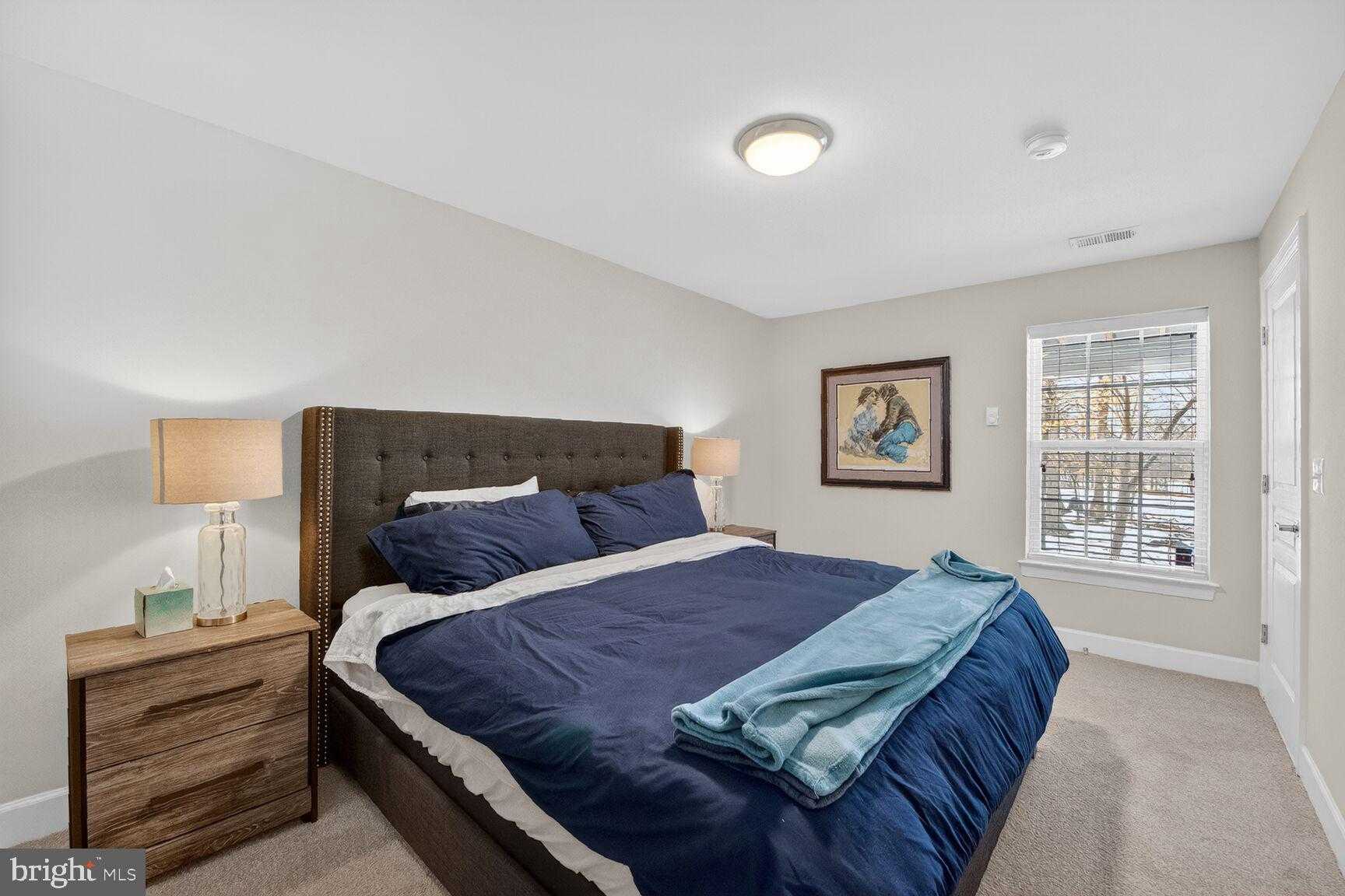 20209 Center Brook Sq photo 21