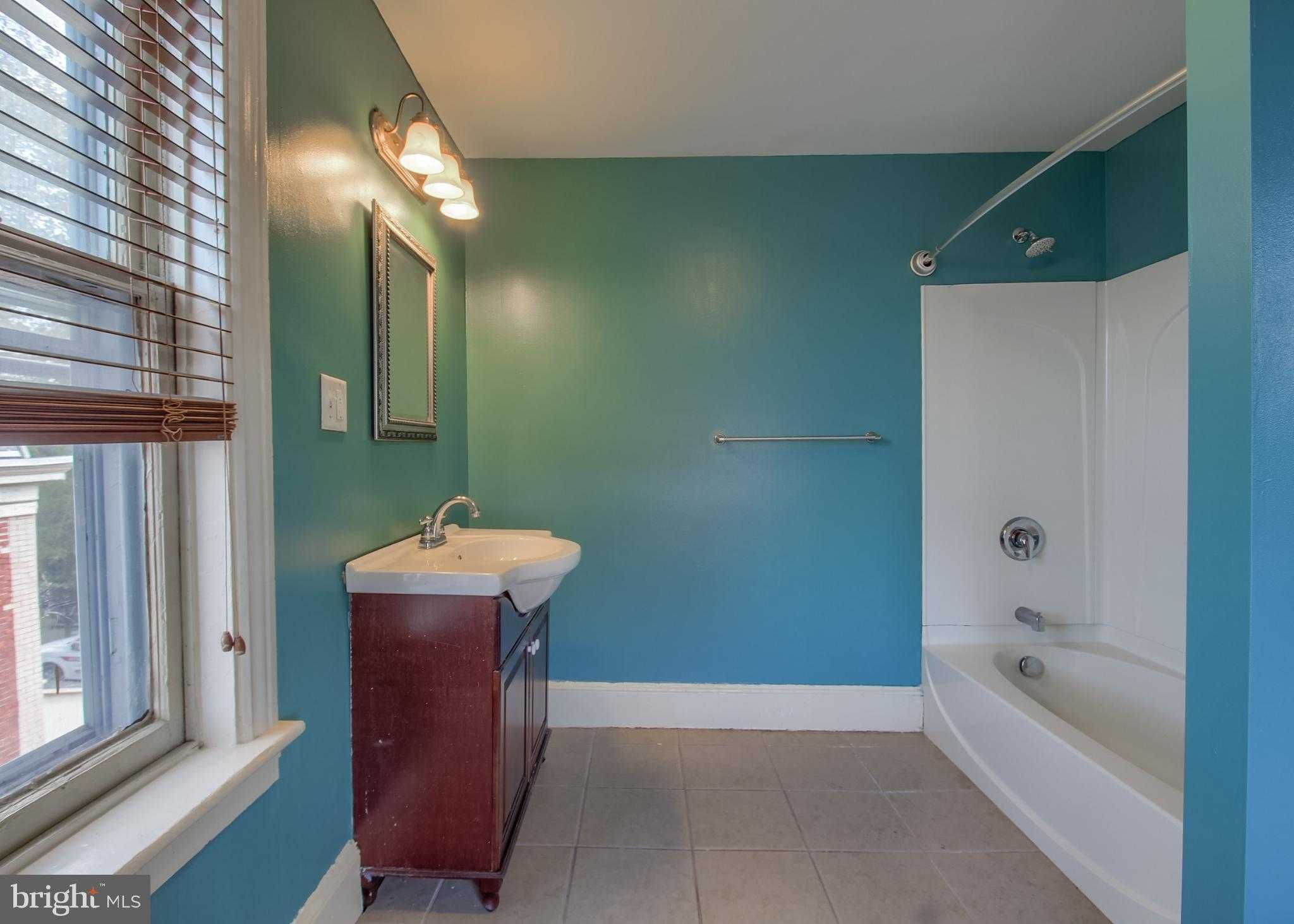 238 Muench St photo 24