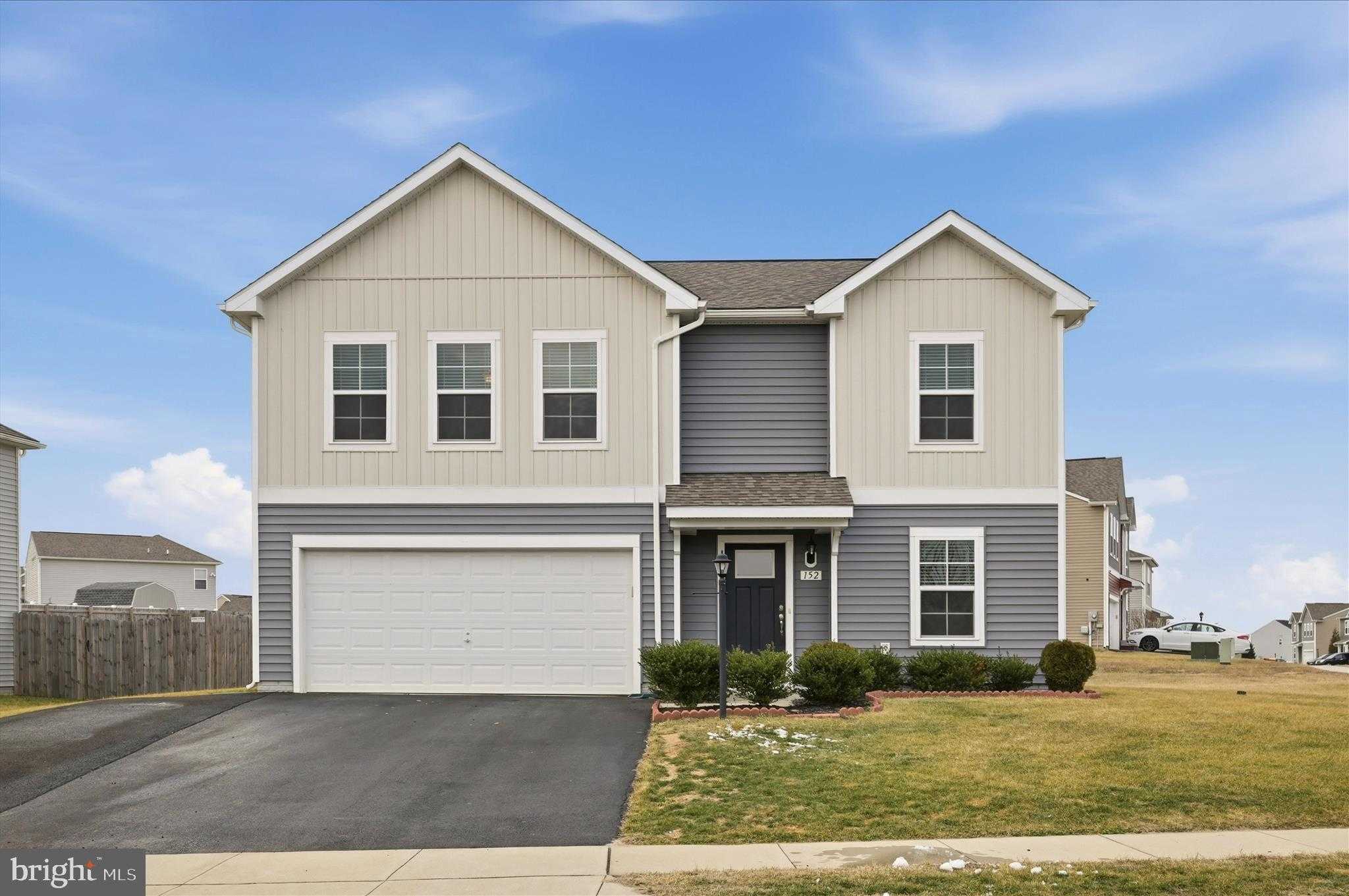 152 Eurasian Dr photo 9