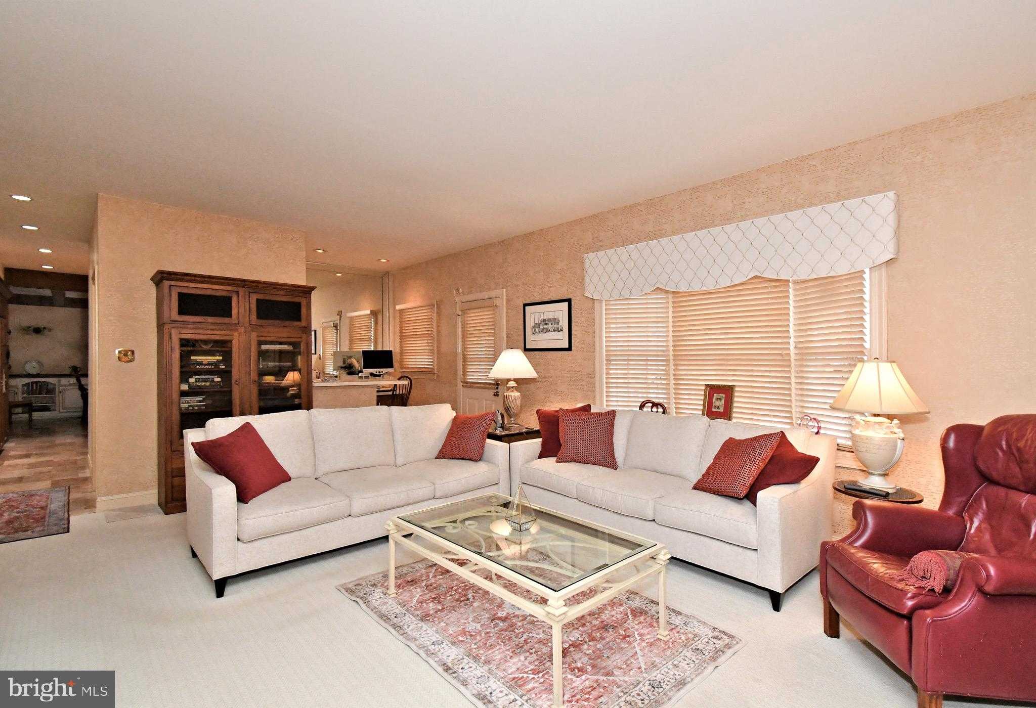 1636 Stonington Cir photo 17