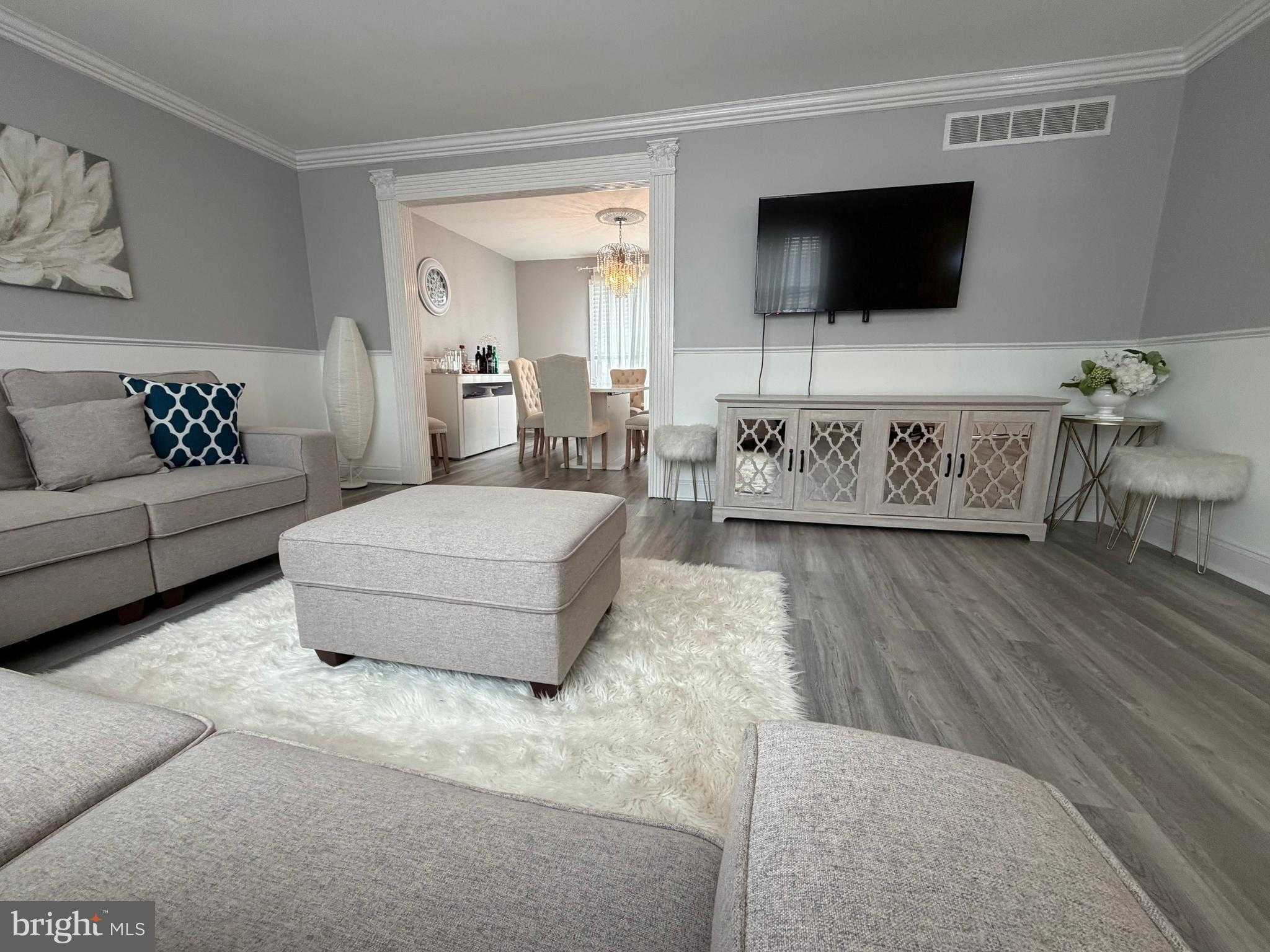 854 Phillips Rd photo 3