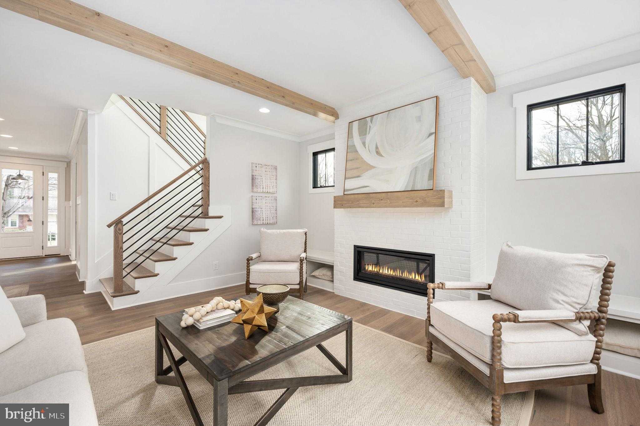 1022 Hillcrest Dr SW photo 8