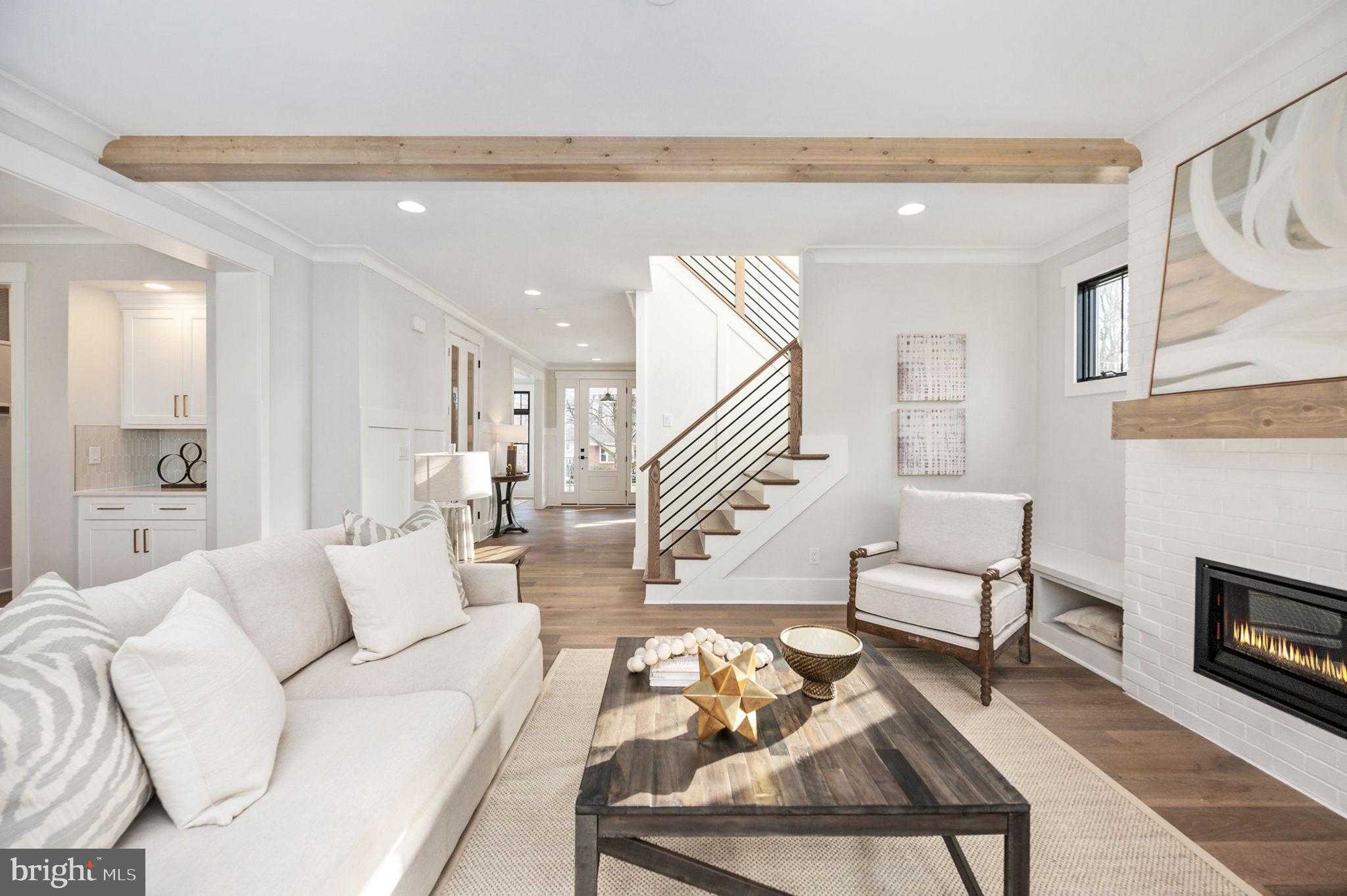 1022 Hillcrest Dr SW photo 9