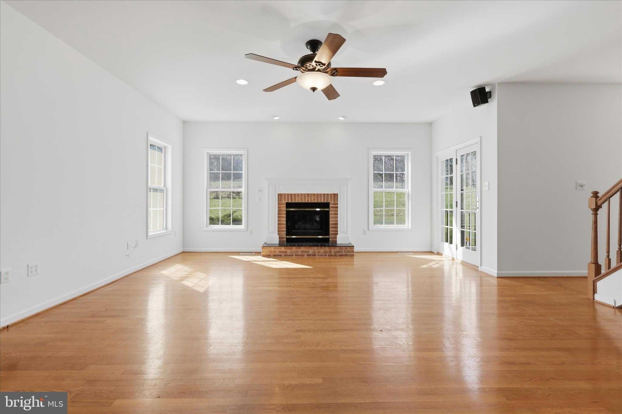 120 Old National Pike photo 7