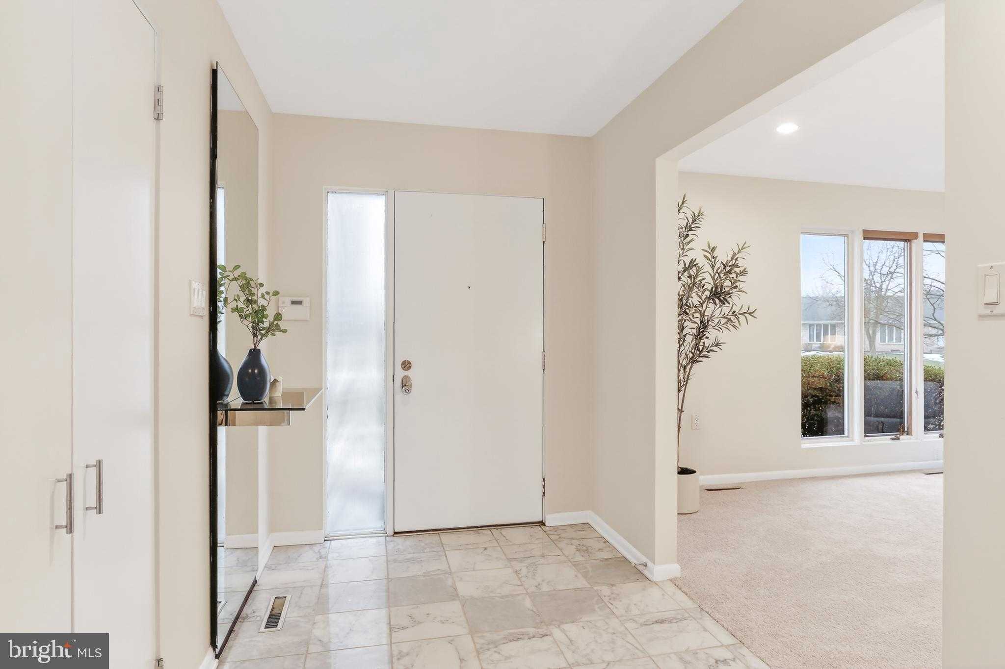 3818 Laraby Dr photo 2