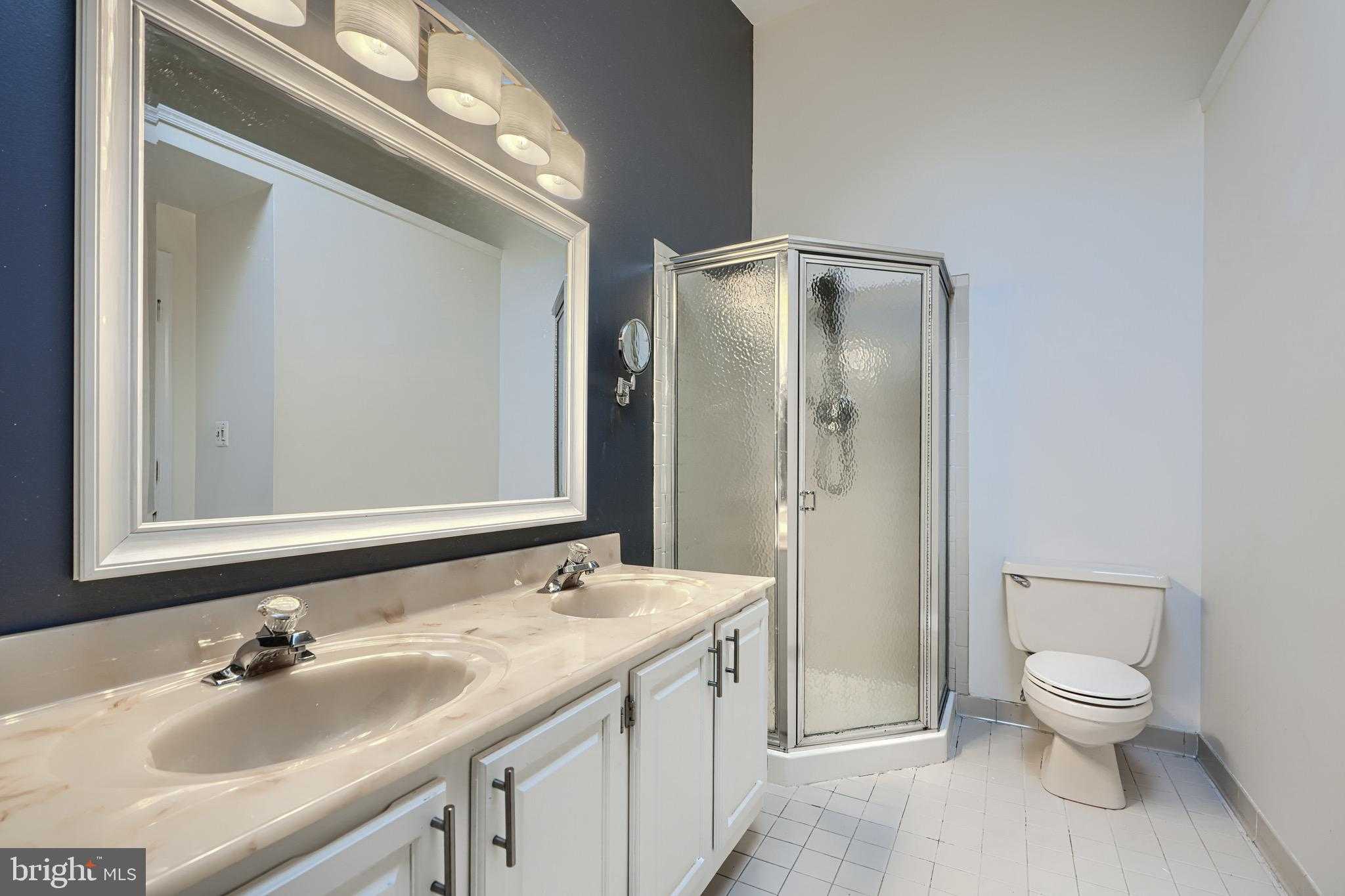 1204 Athens CT photo 32