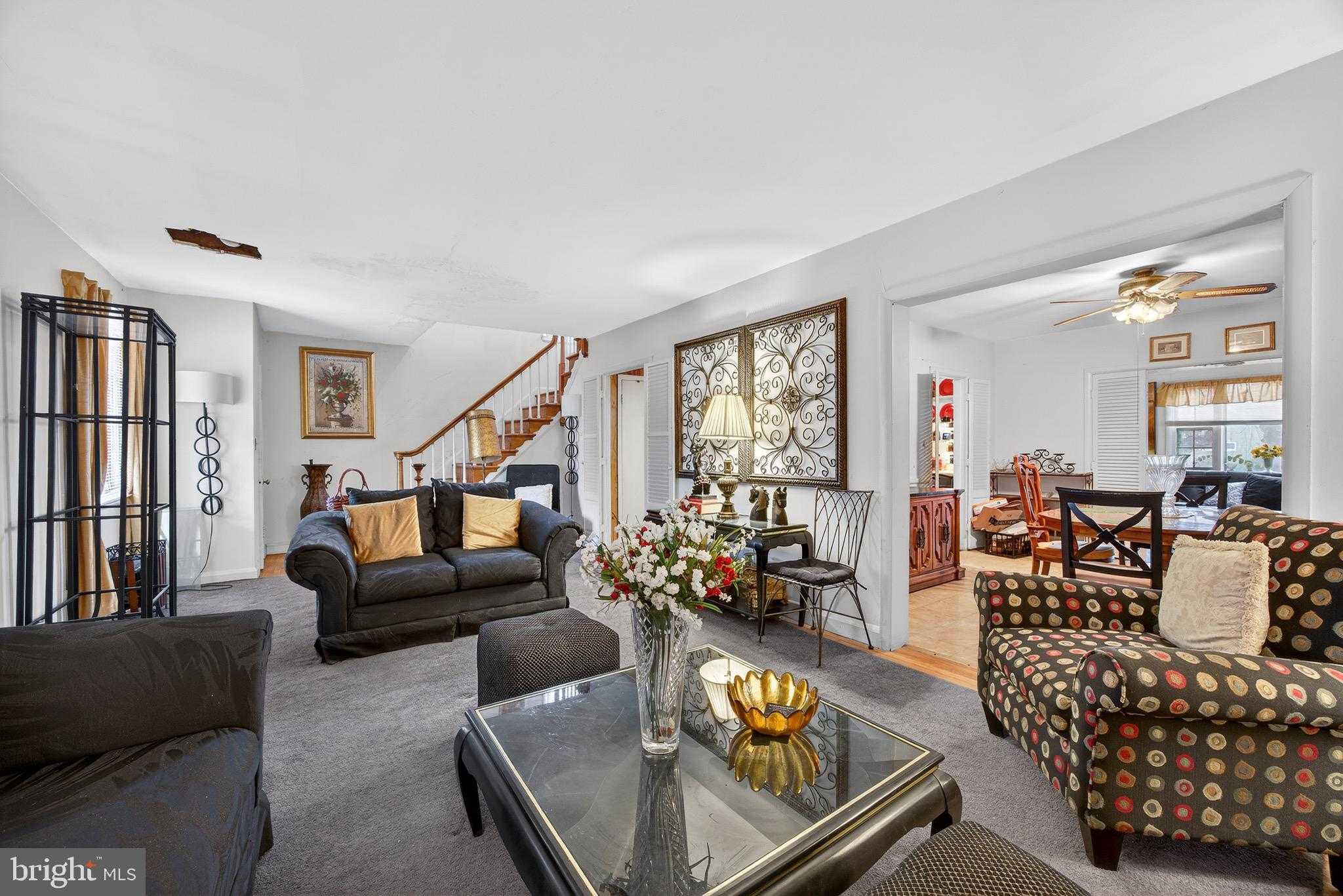 3629 Forest Garden Ave photo 2