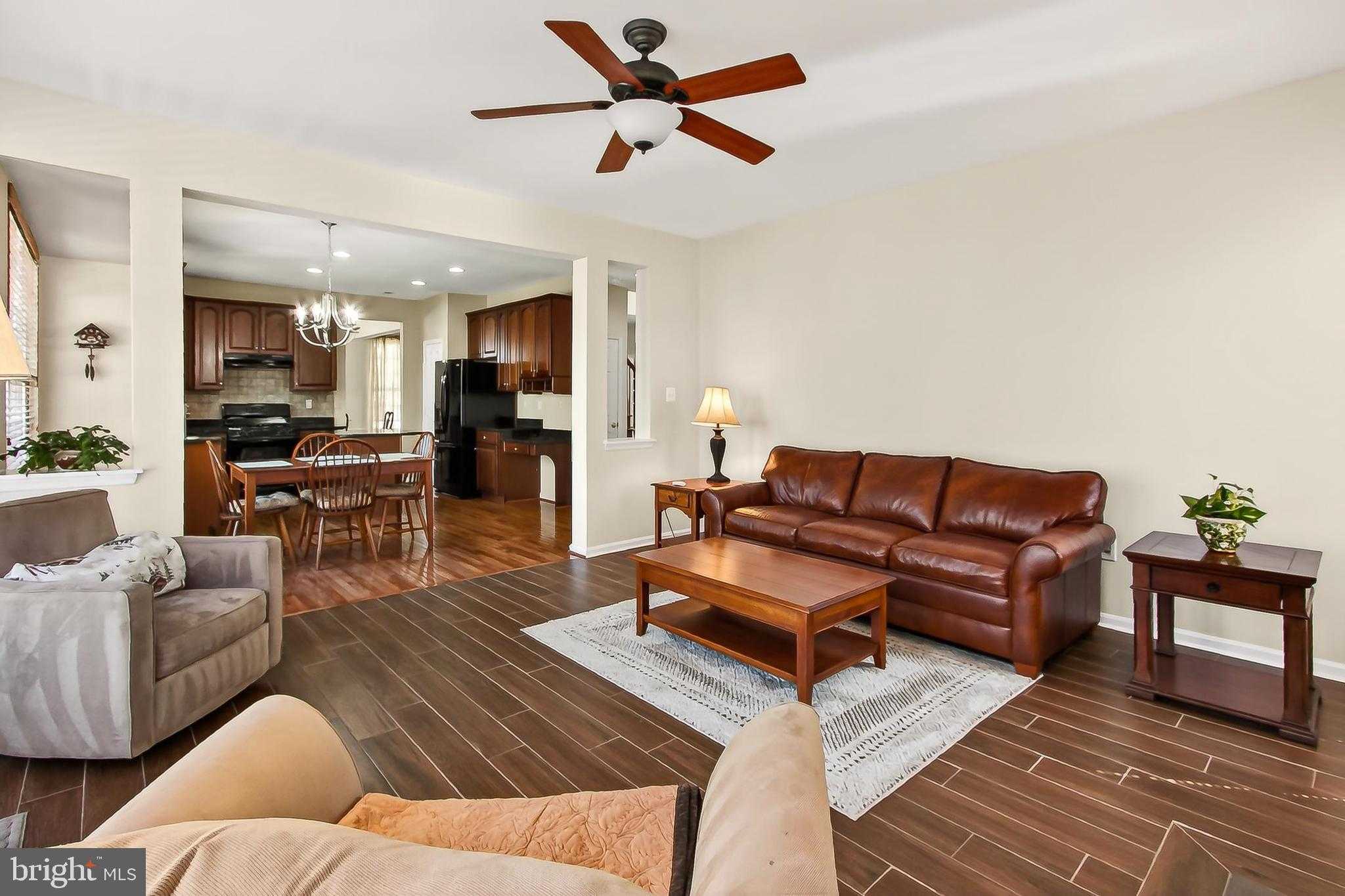 8200 Kerfoot Dr photo 16