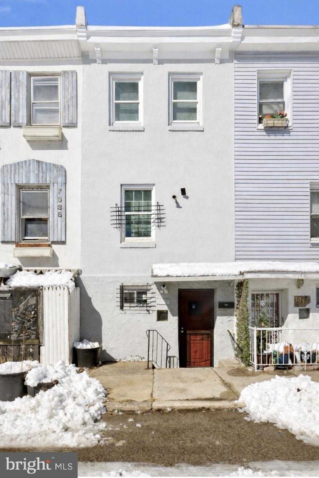 7033 Upland St photo 2