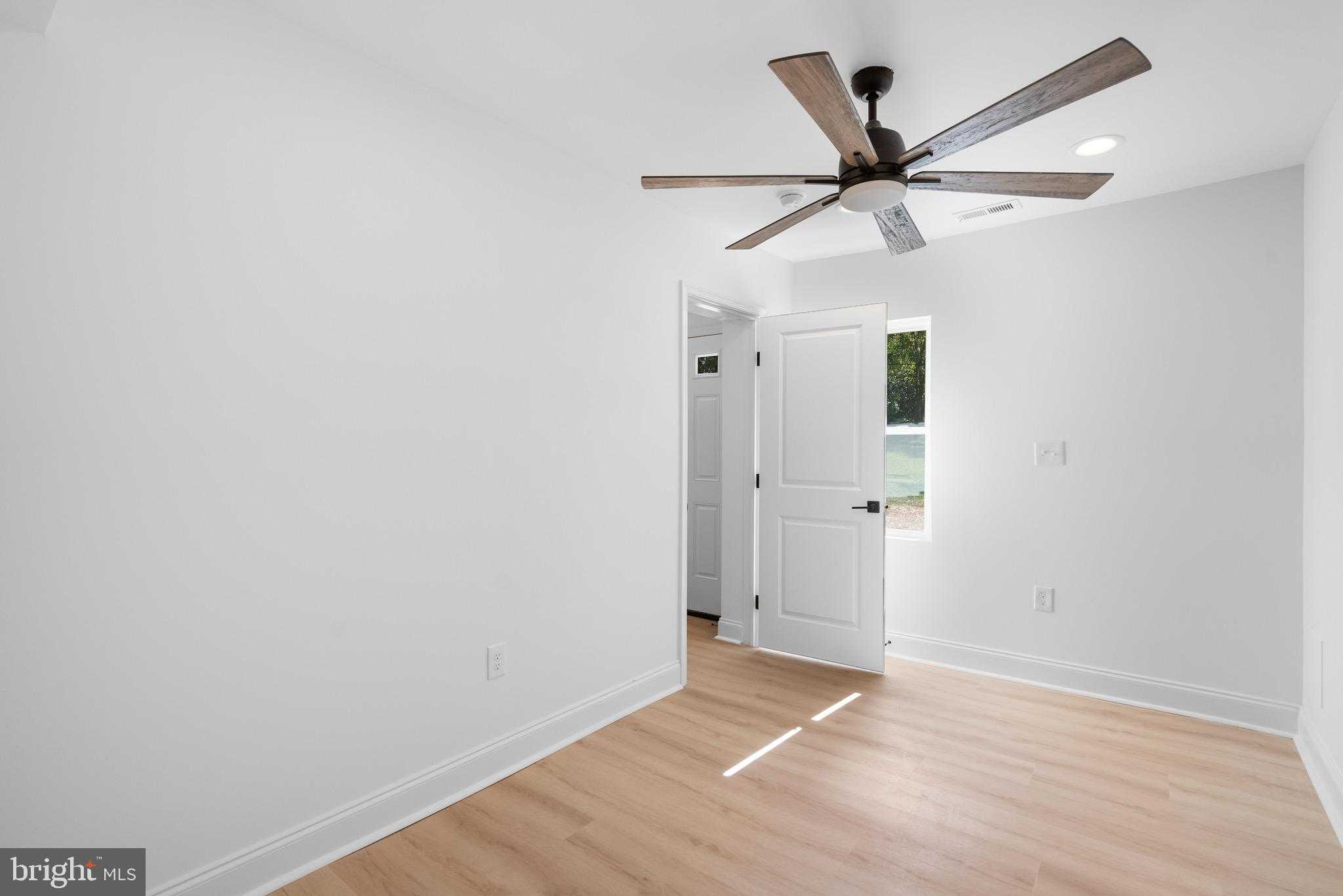 13915 Hanover Pike photo 29