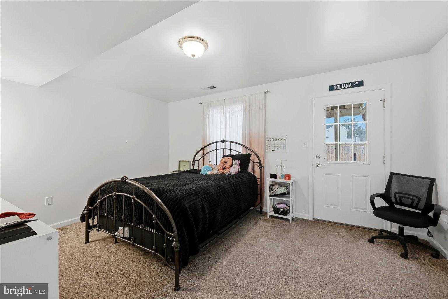 75 Babylonica Ct photo 7