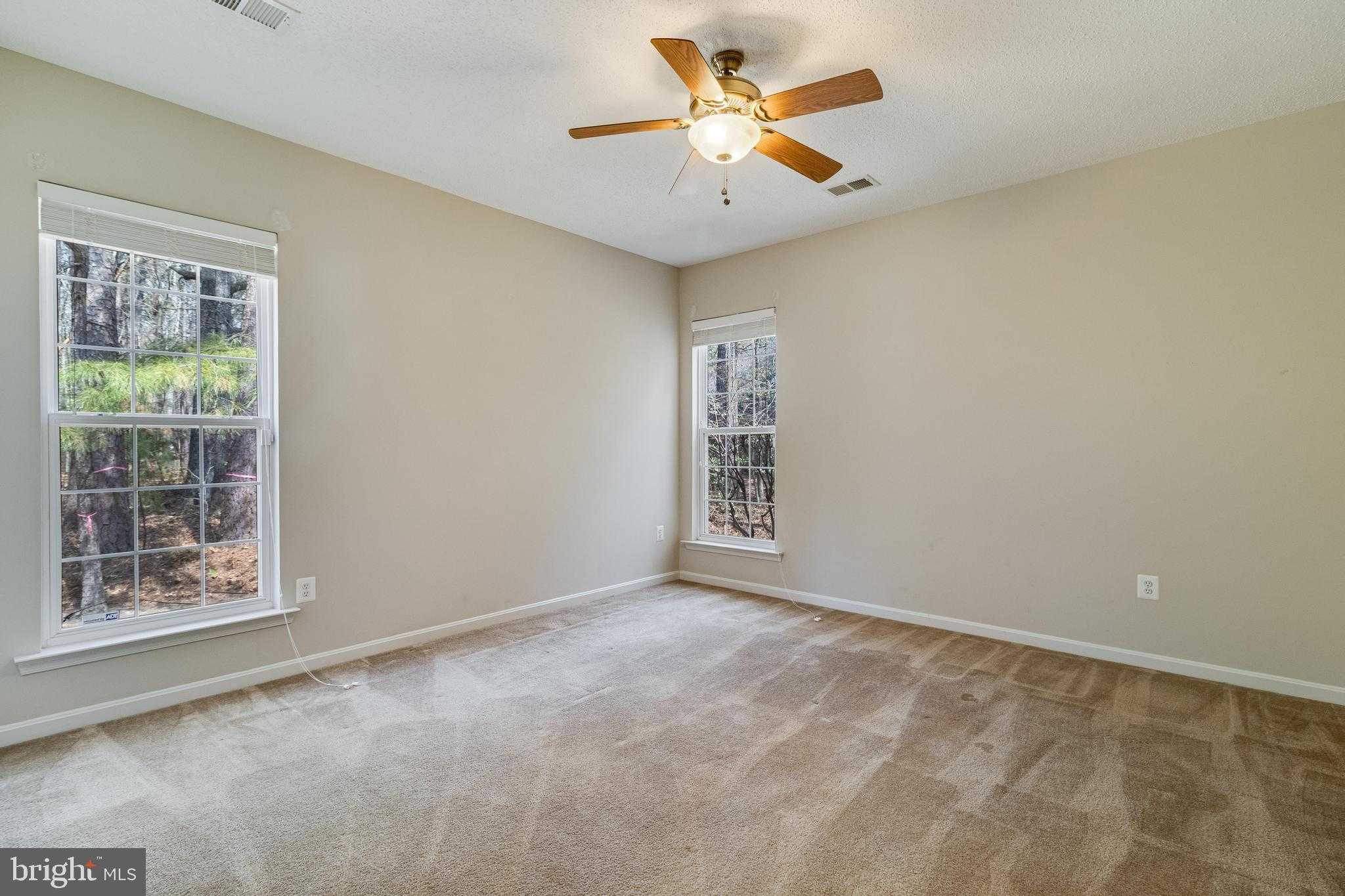 14850 King Charles Dr photo 12