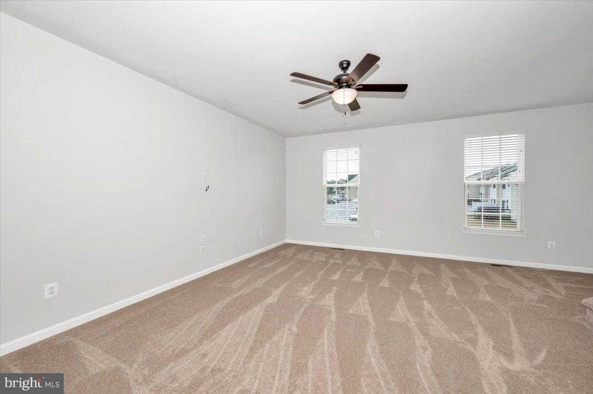 105 Montreal Way photo 12