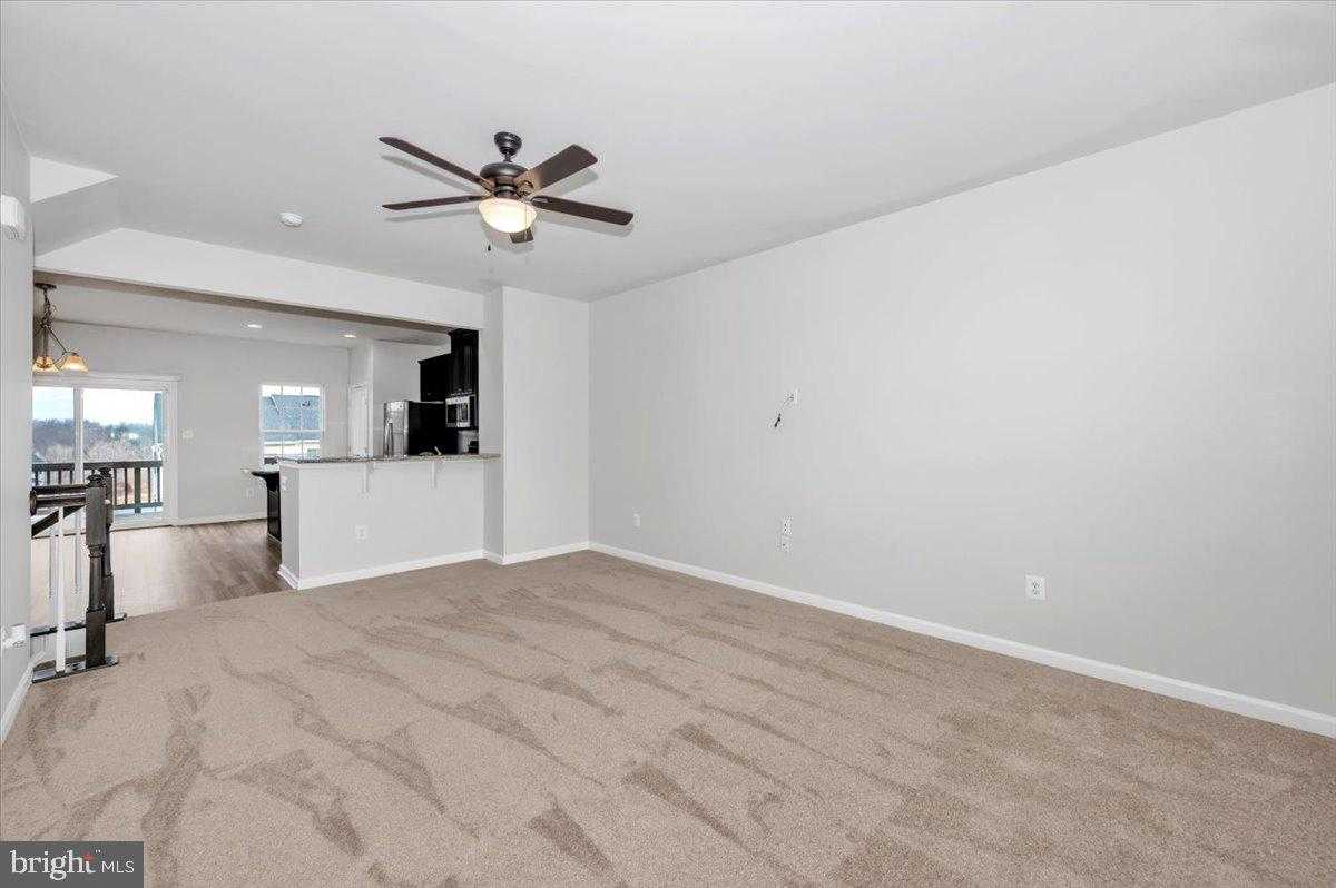 105 Montreal Way photo 16