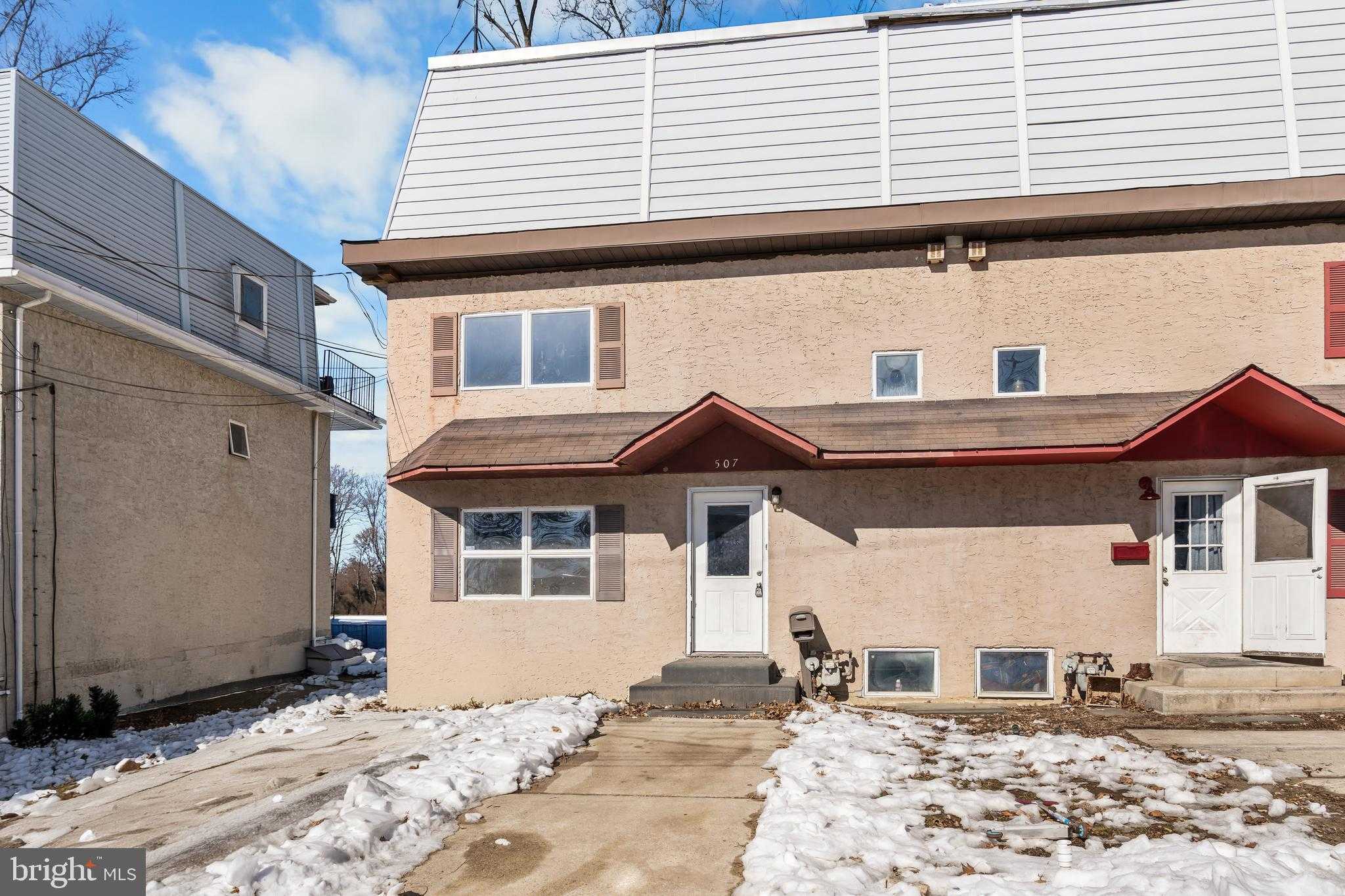 507 School St photo 24