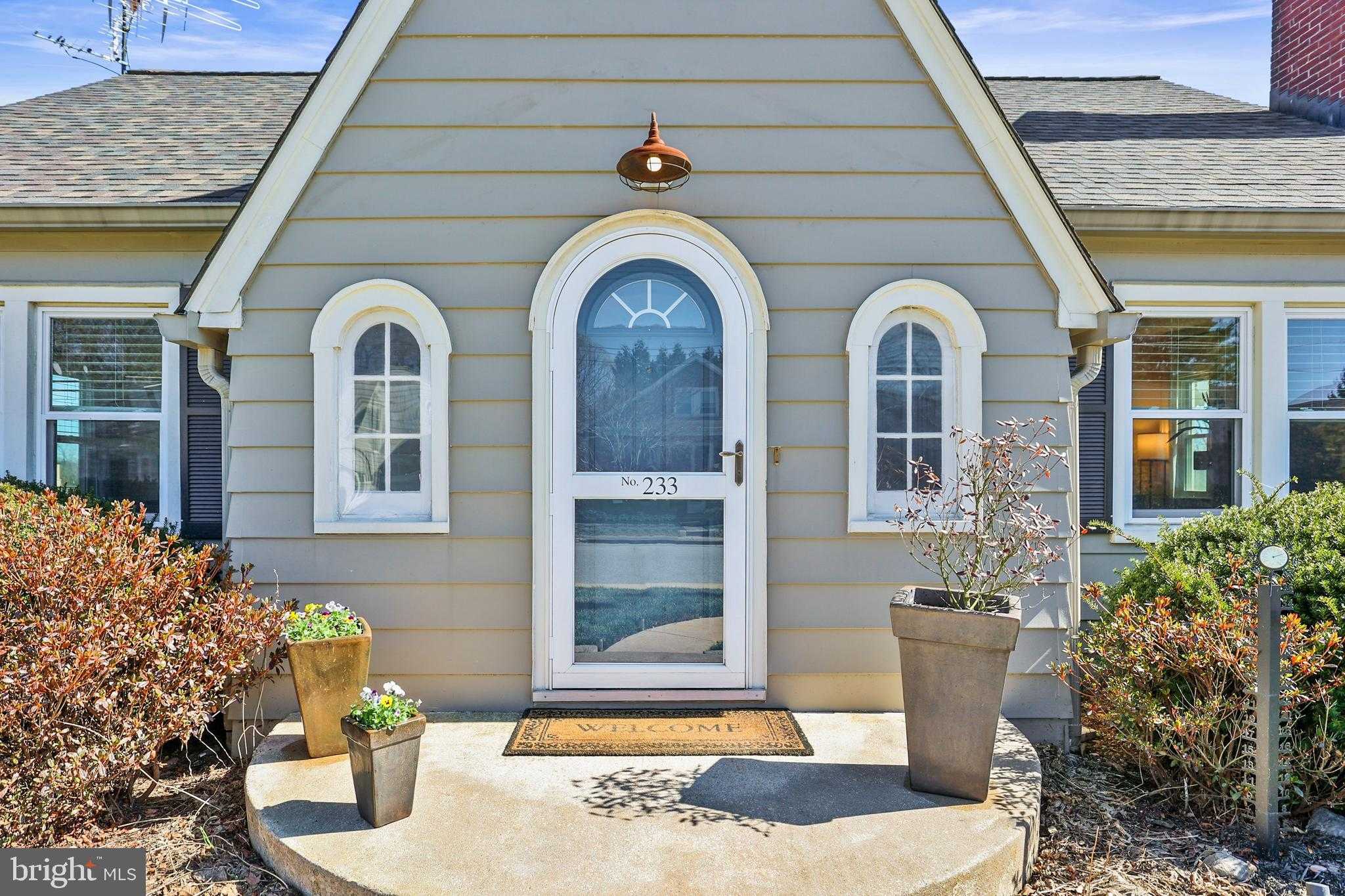 233 N 3rd St photo 7