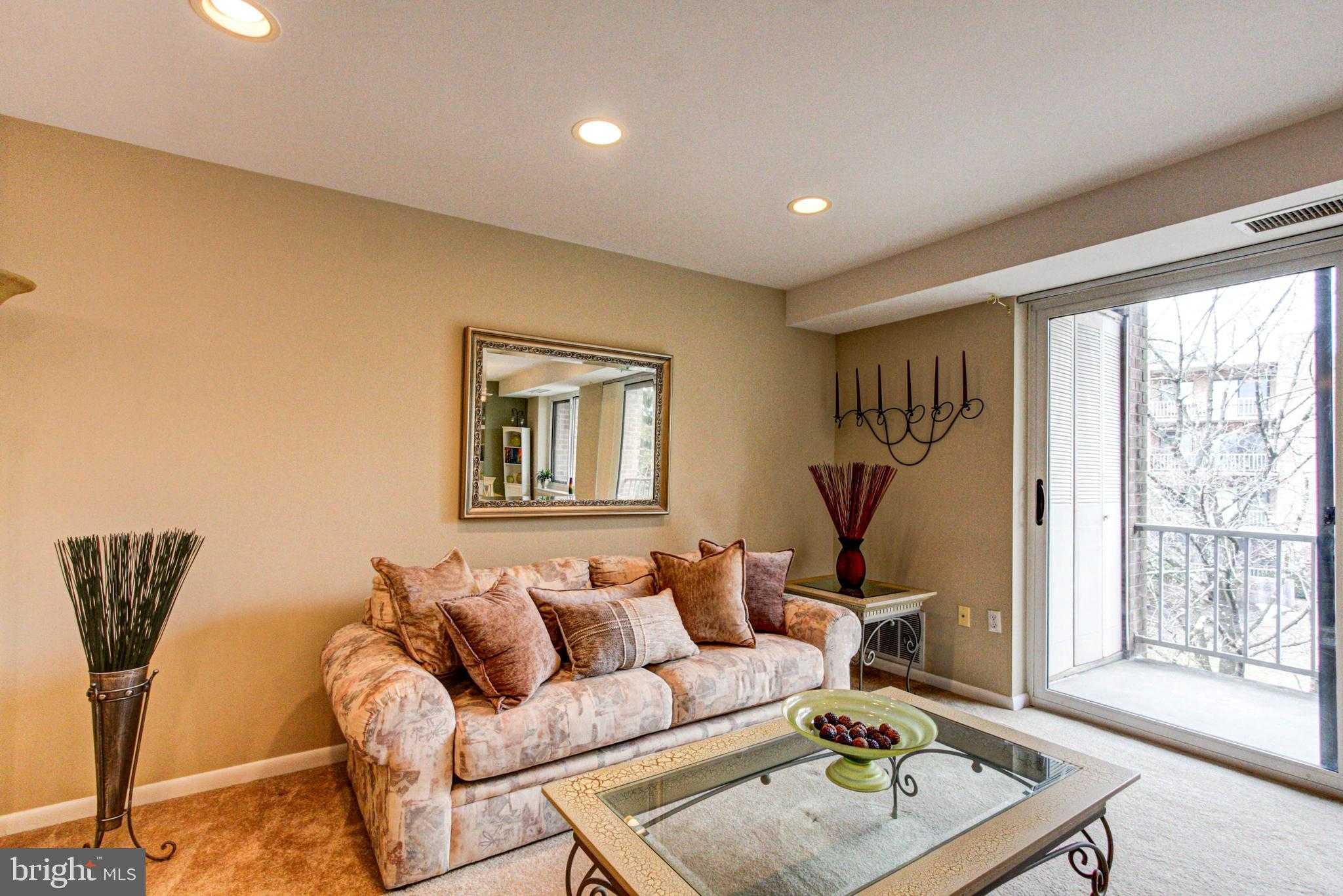 1655 Oakwood Dr photo 11