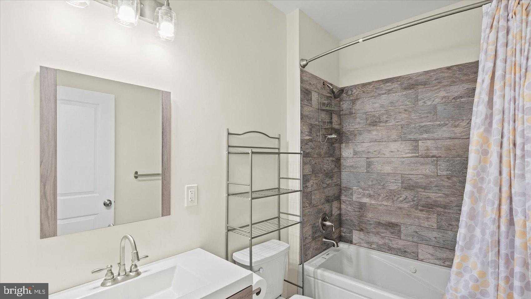 3145 Baybriar Rd photo 45