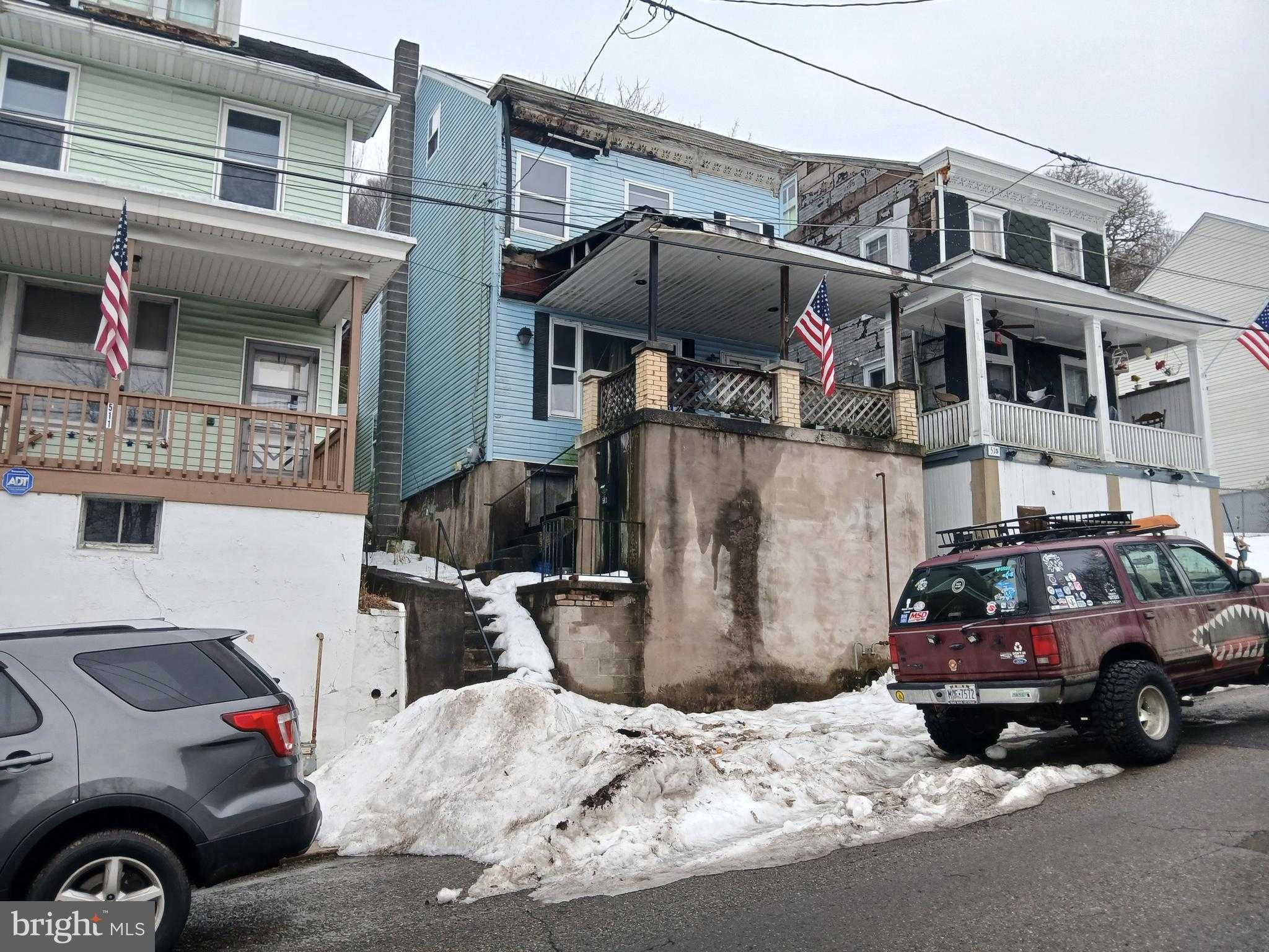 513 Boone St photo 2