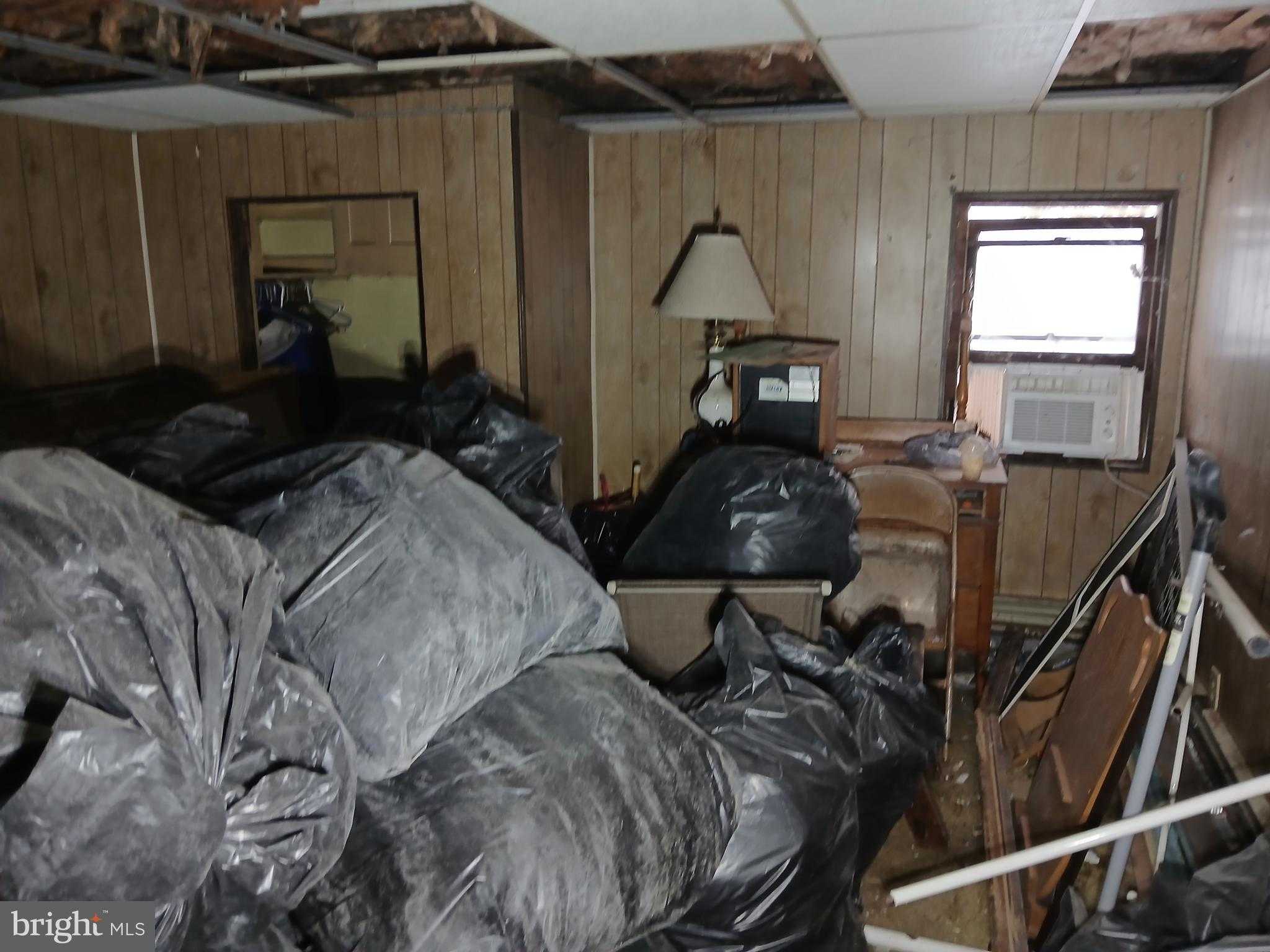 513 Boone St photo 8