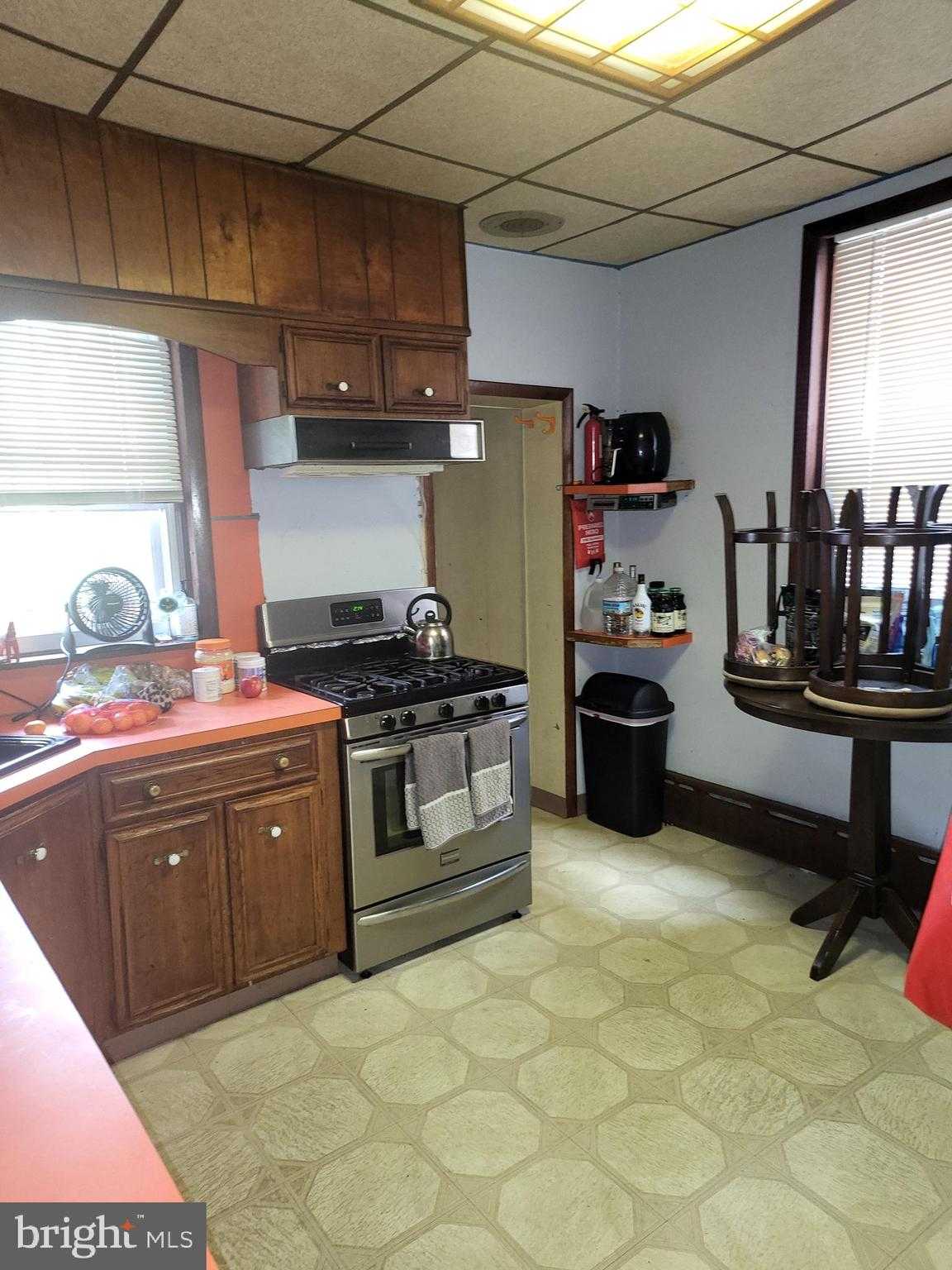 1117 S 61st St photo 6