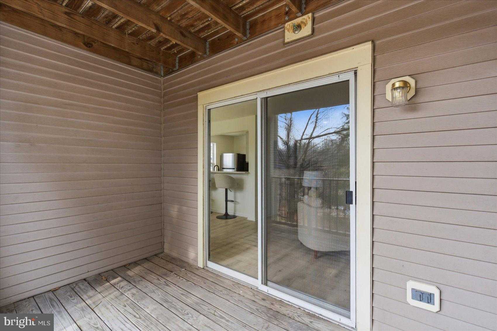 8811 Stone Ridge Cir photo 29