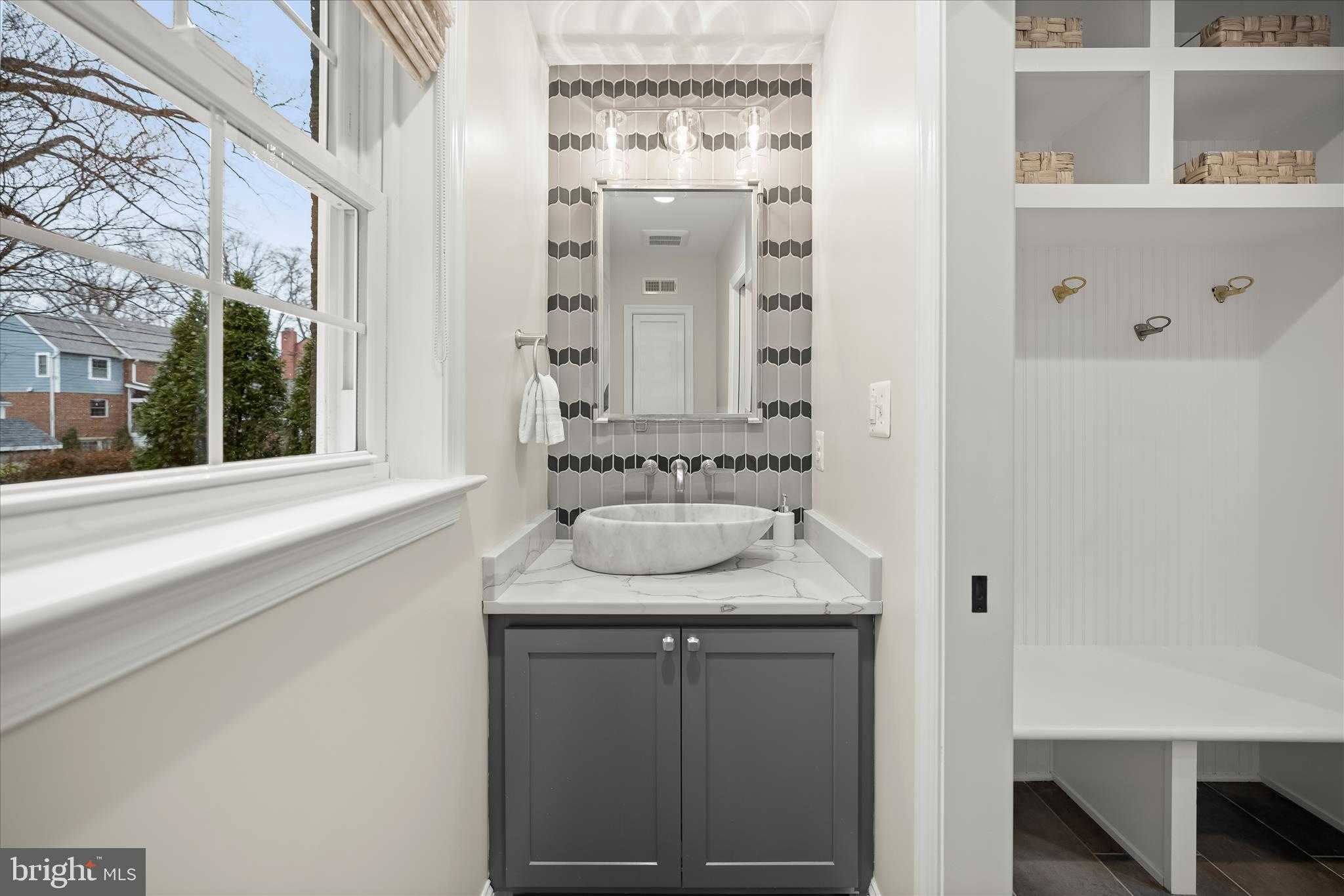 1308 N Illinois St photo 21