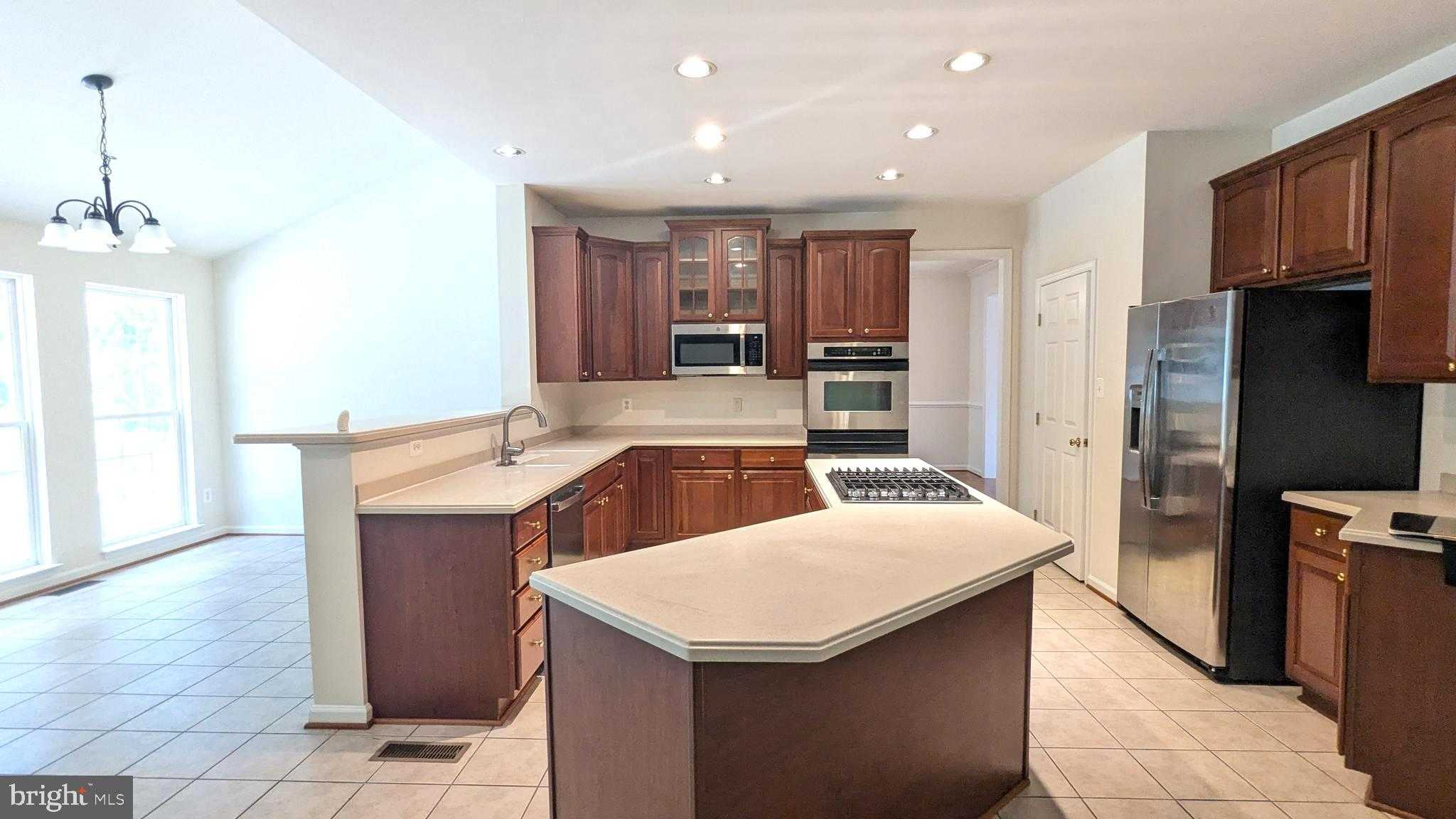 24 Nugent Dr photo 13