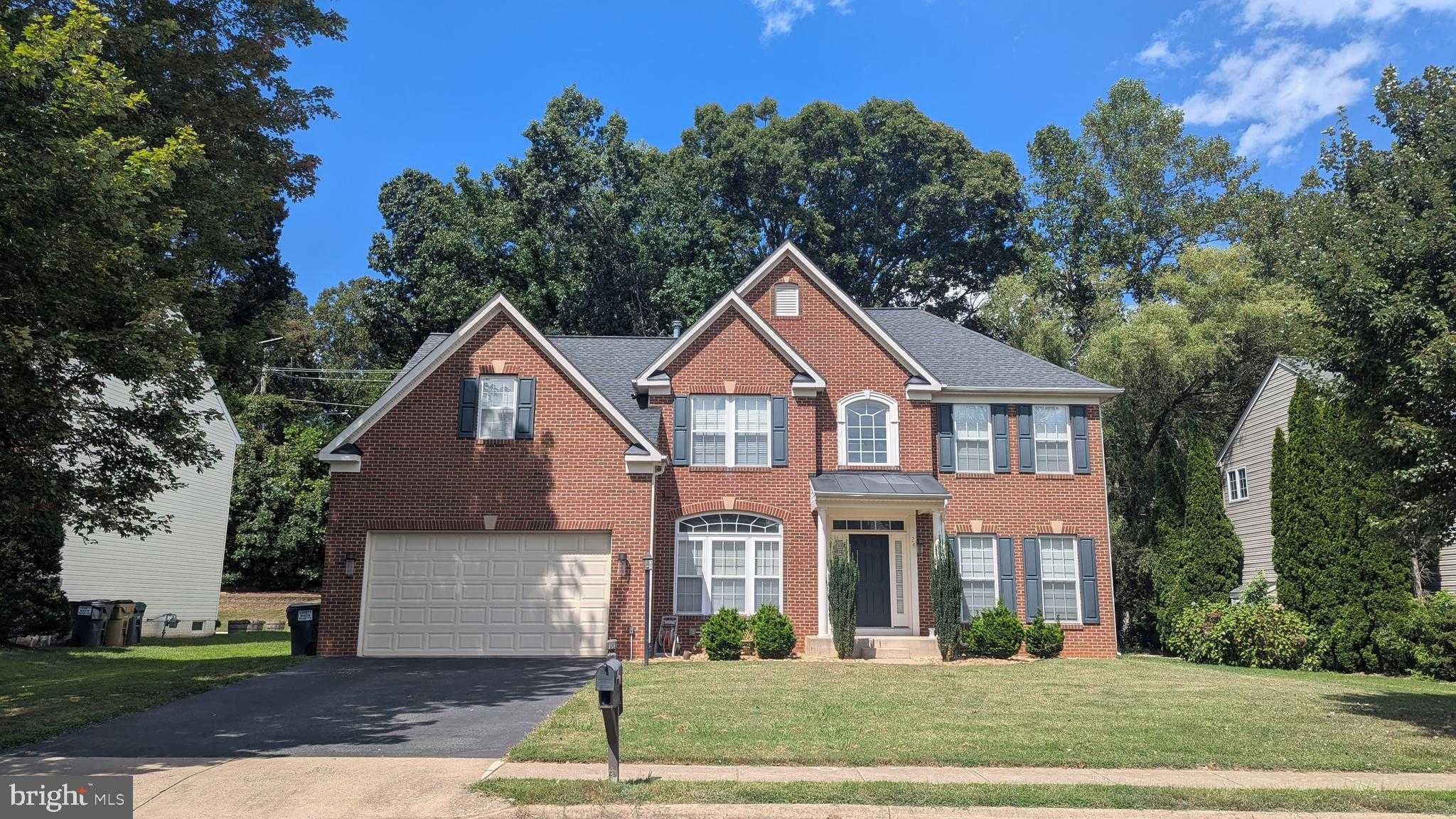 24 Nugent Dr photo 2