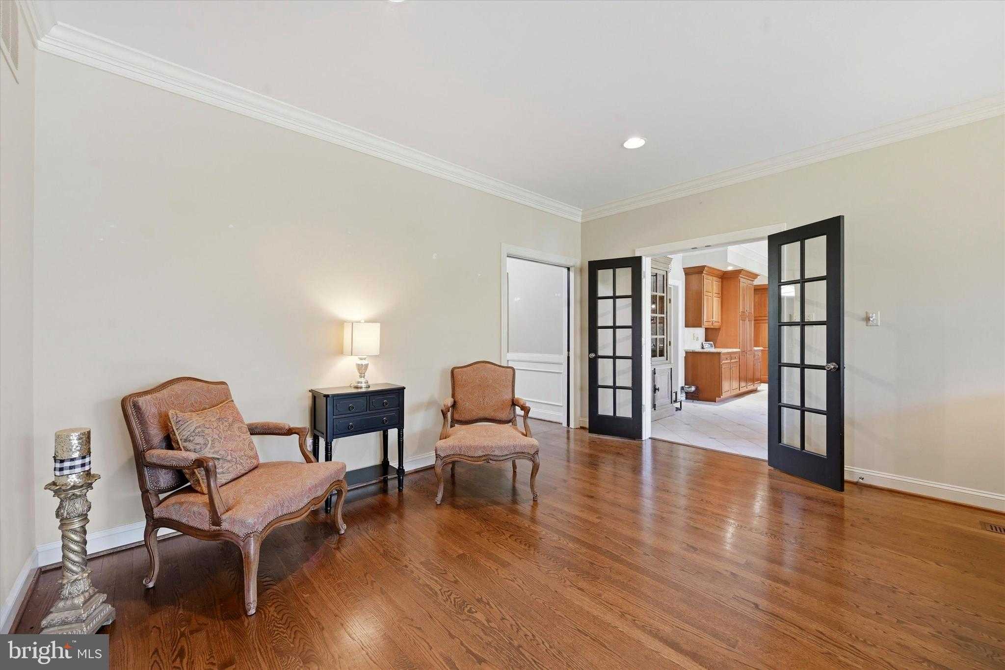 50 Howson Ln photo 20