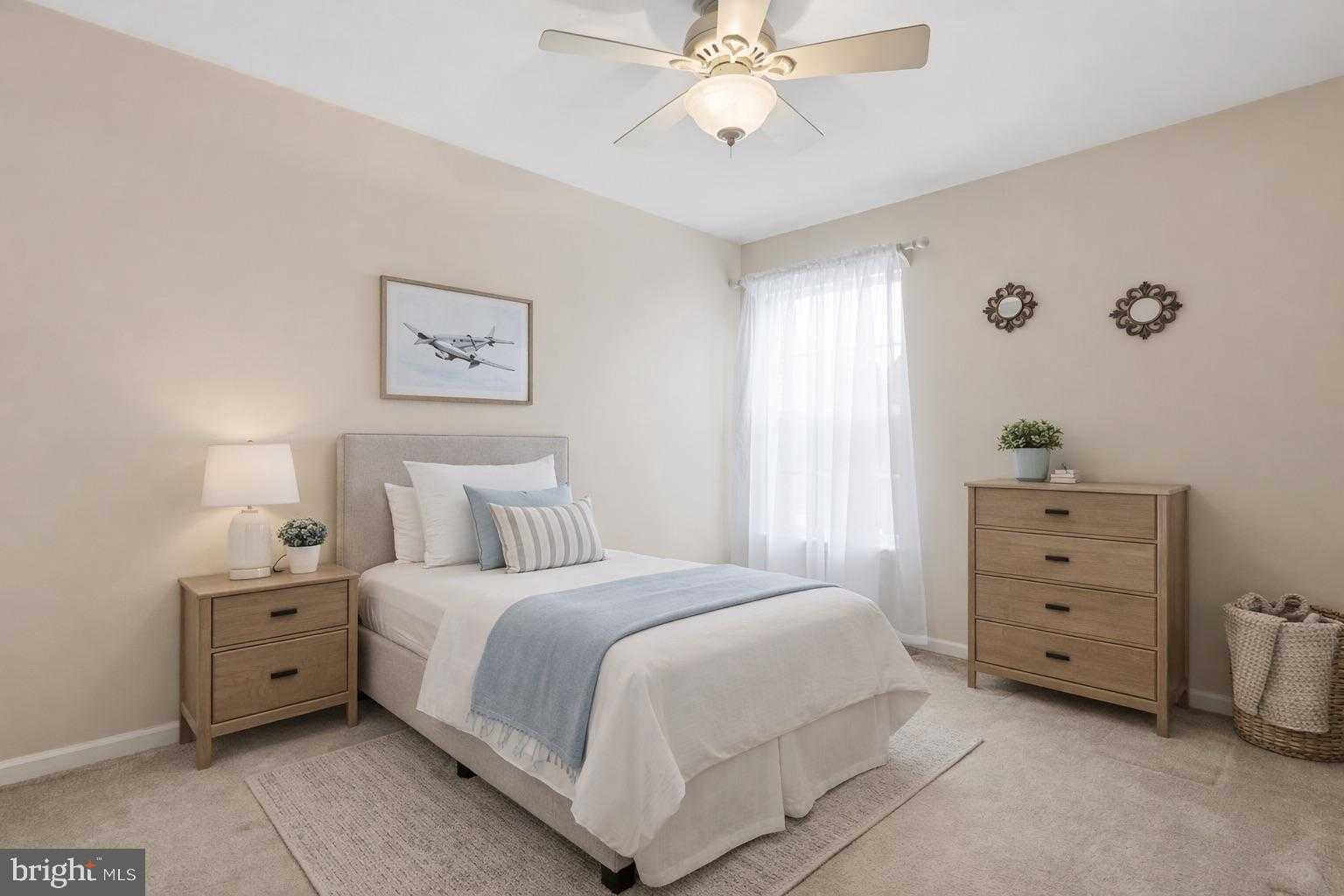 25 Honey Locust Ln photo 9