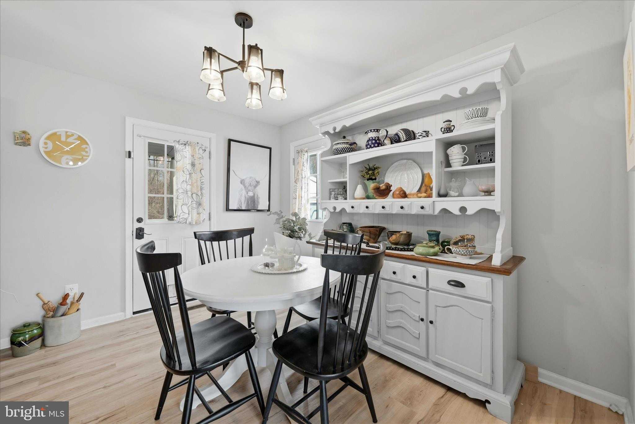 73 Eisenhower Cir photo 16