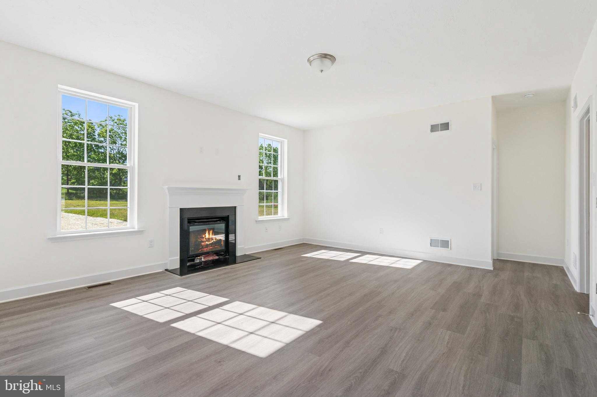 99 W Audubon Rd photo 3