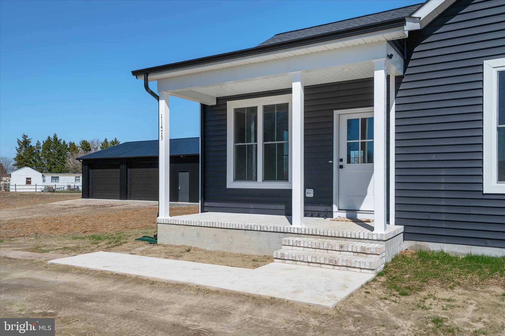 11473 Holly Rd photo 10