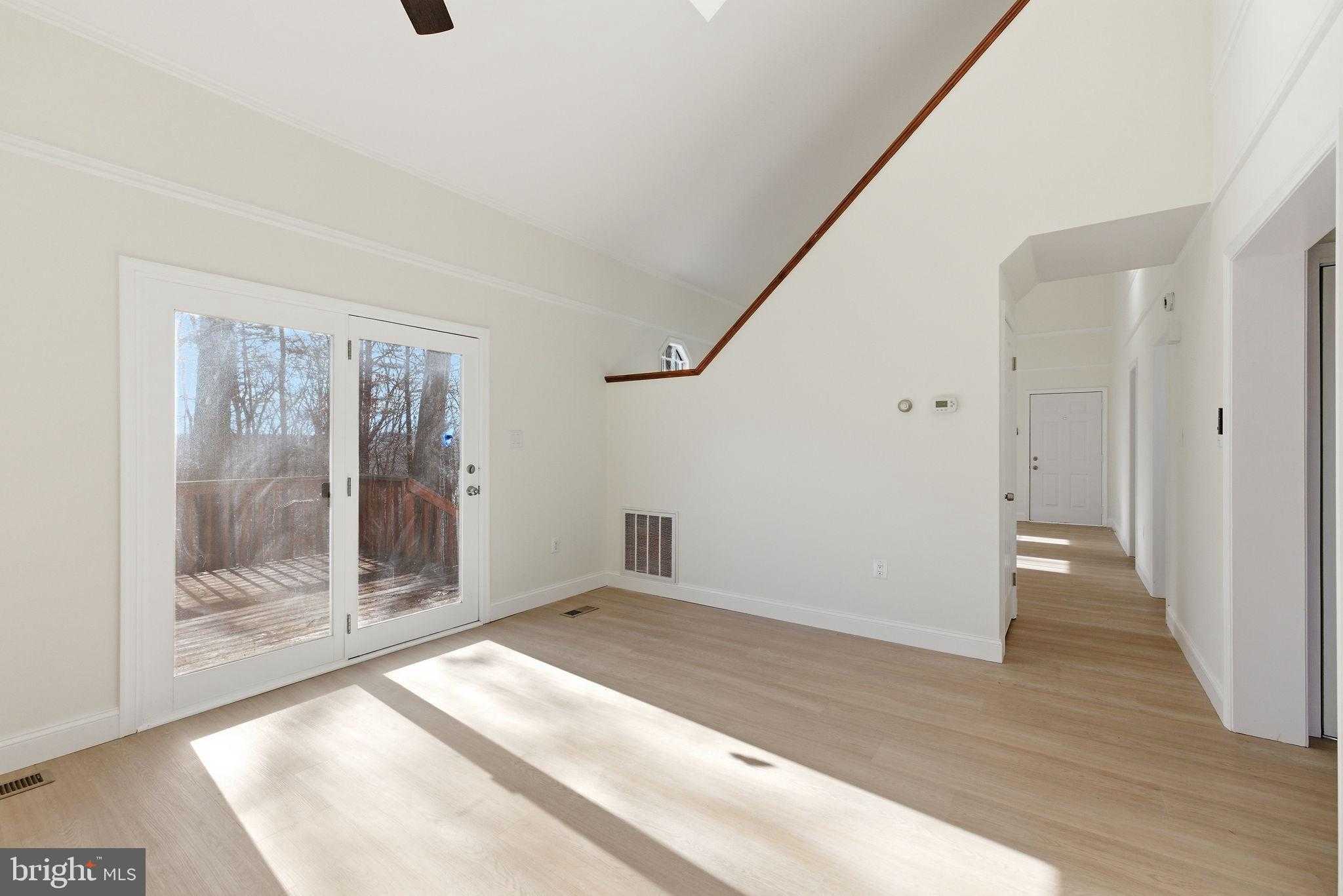 109 Hilltop CT photo 39