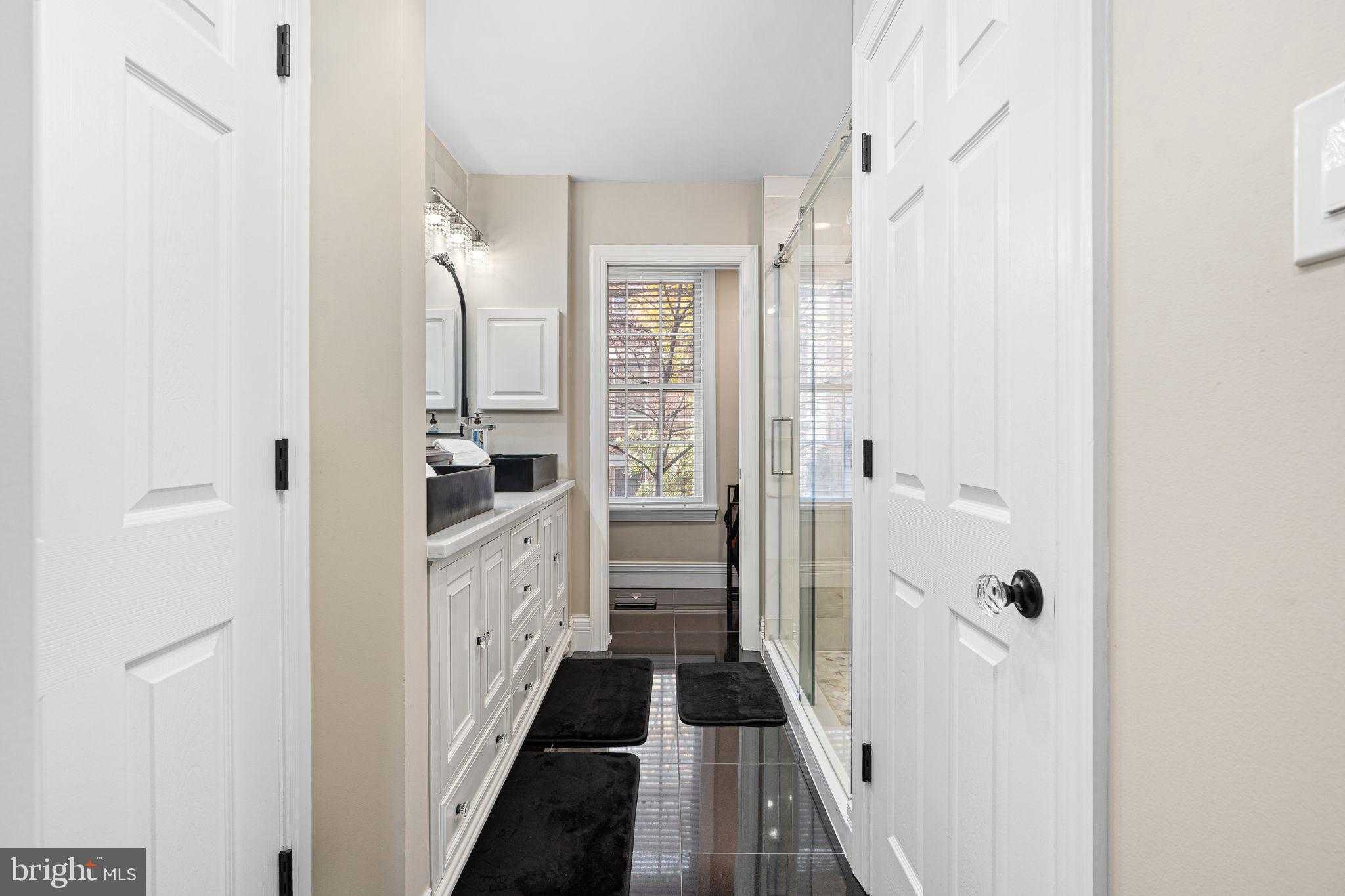 409 S 13th St photo 16