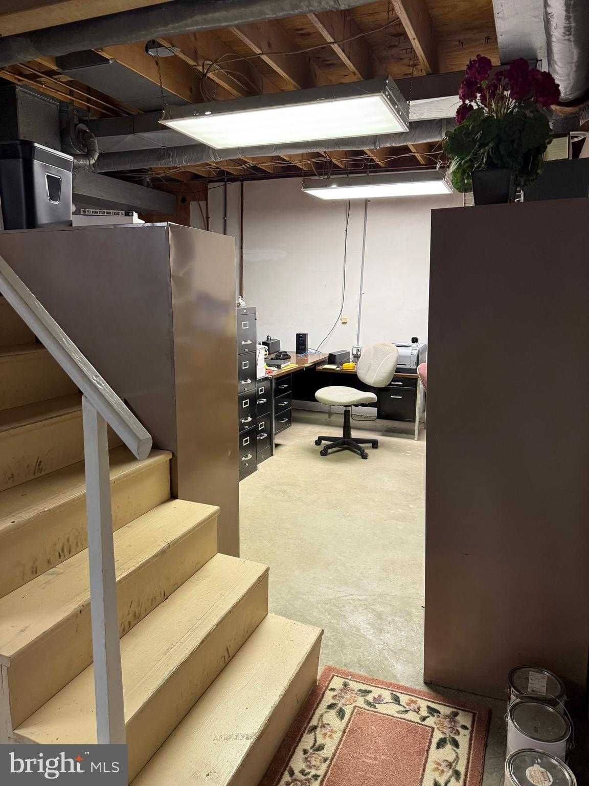 411 Ridge Ave photo 32