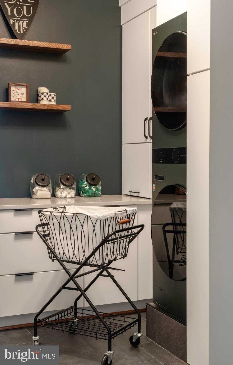 4873 Point Rd photo 9