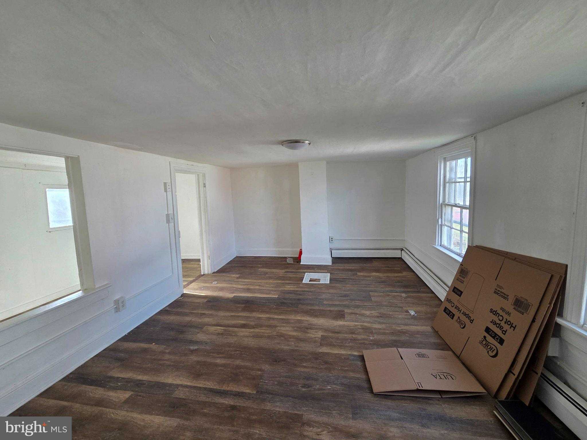 424 E Moler Ave photo 13